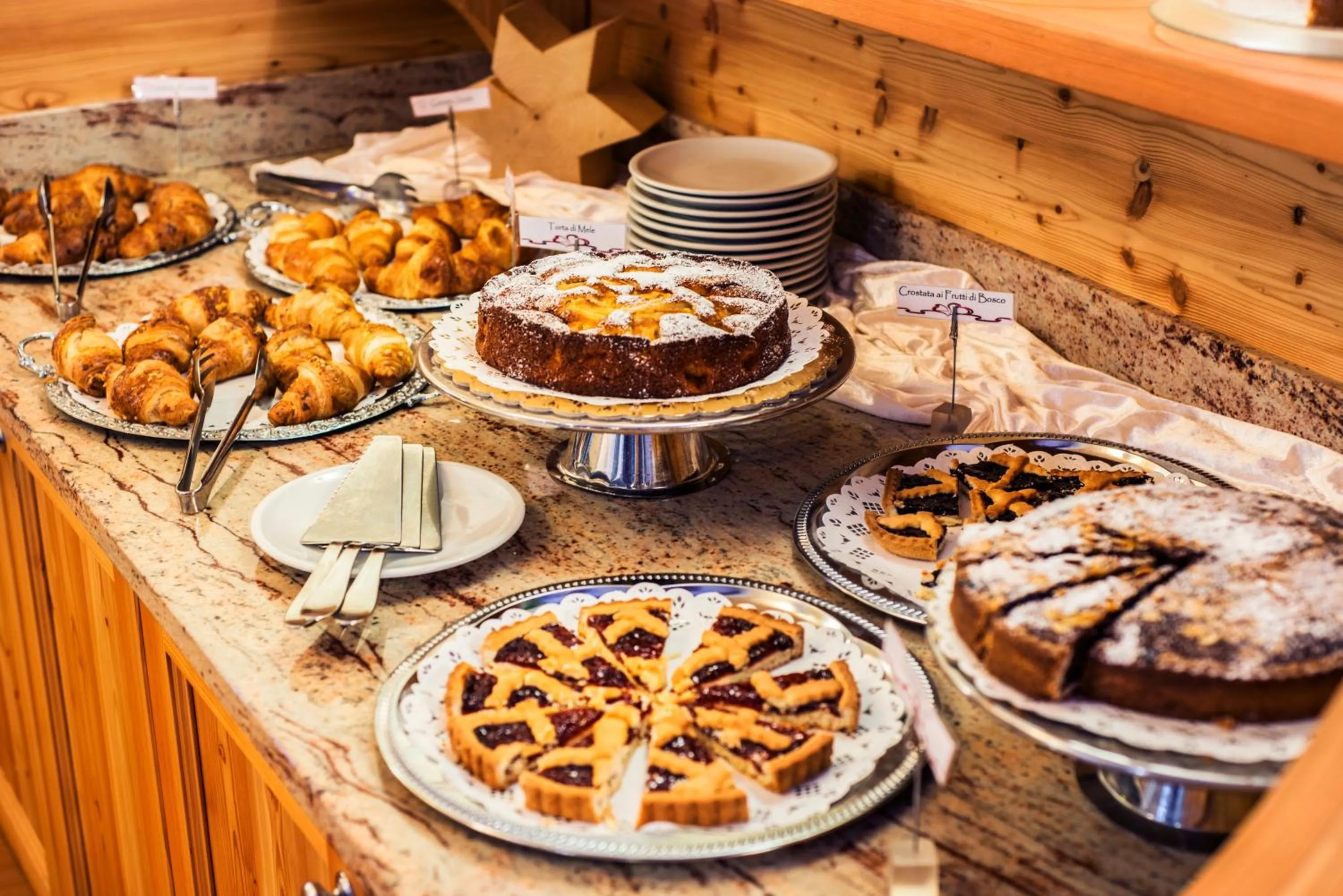 Restaurant/places to eat in Cavallino Lovely Hotel