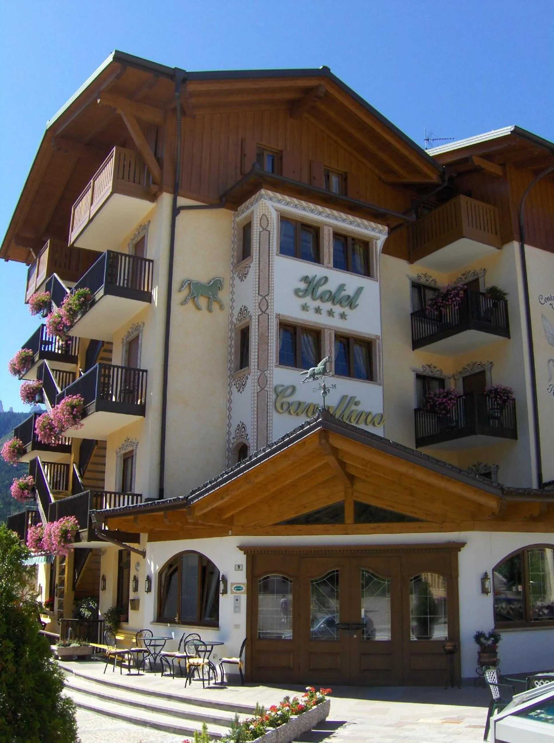 Property building in Cavallino Lovely Hotel