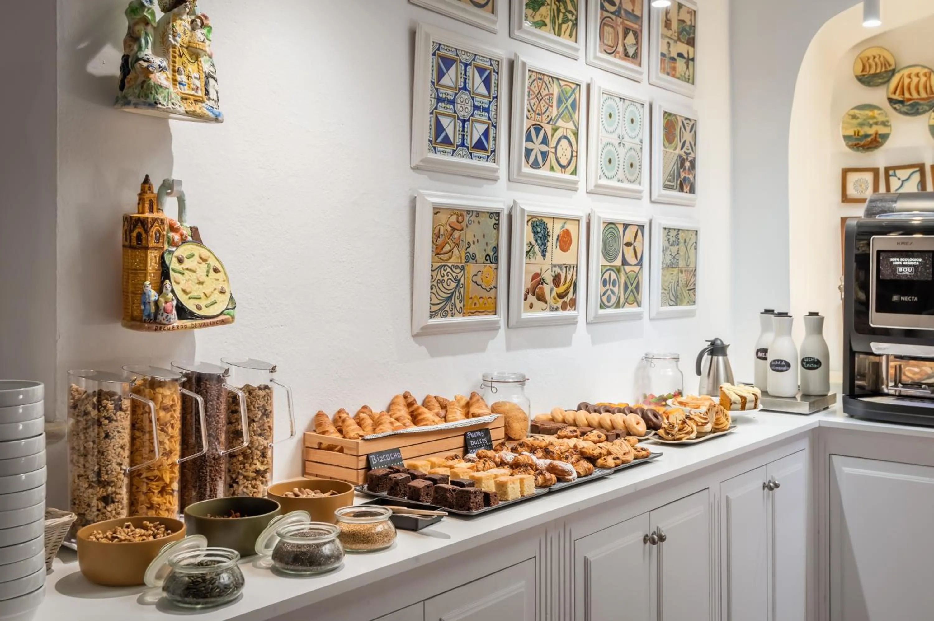 Buffet breakfast in Hotel Medium Romantic