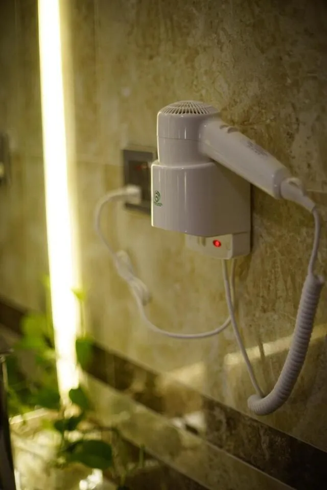 Shower in Green Hadong Hotel