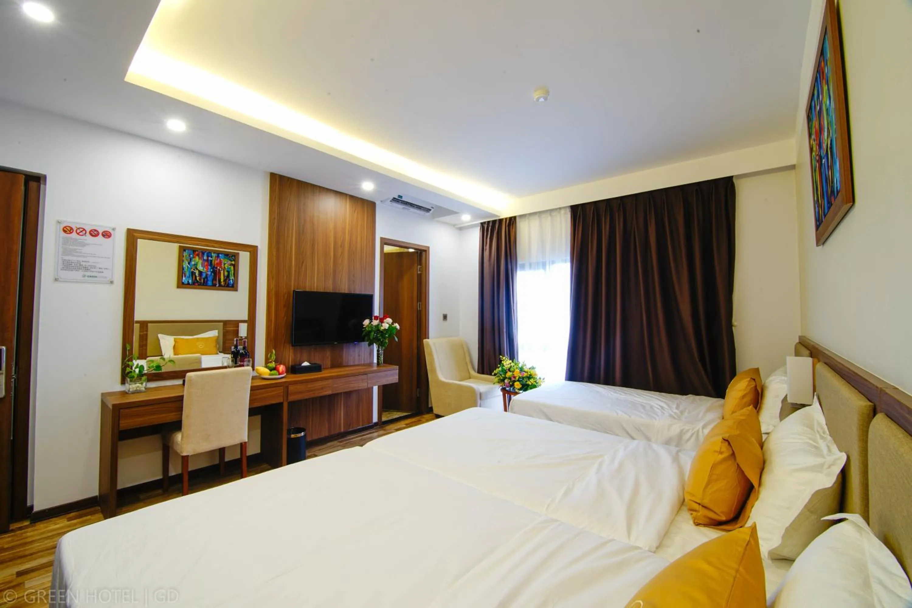 Photo of the whole room, Bed in Green Hadong Hotel