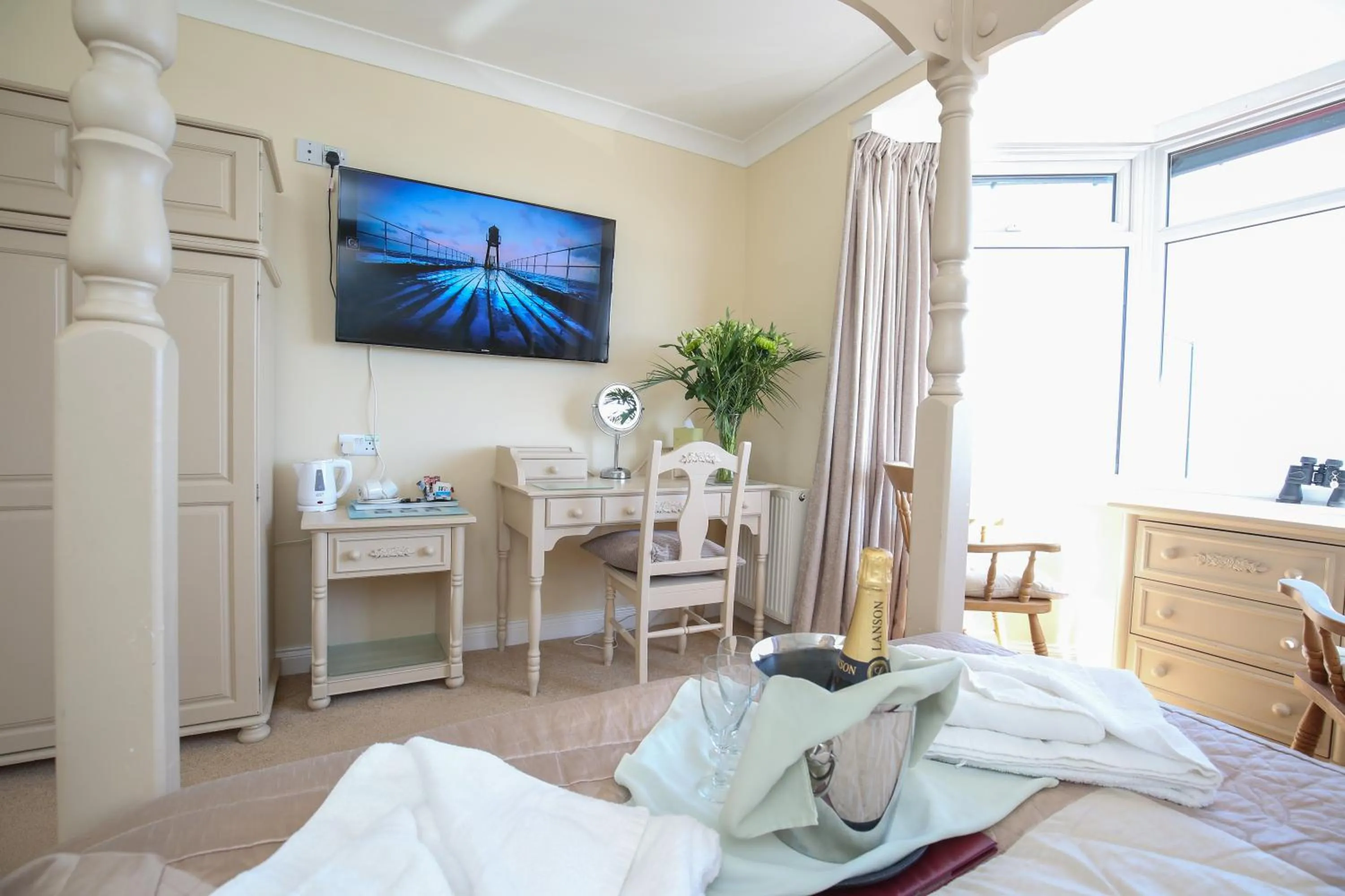 Bed in The Seacliffe - Whitby