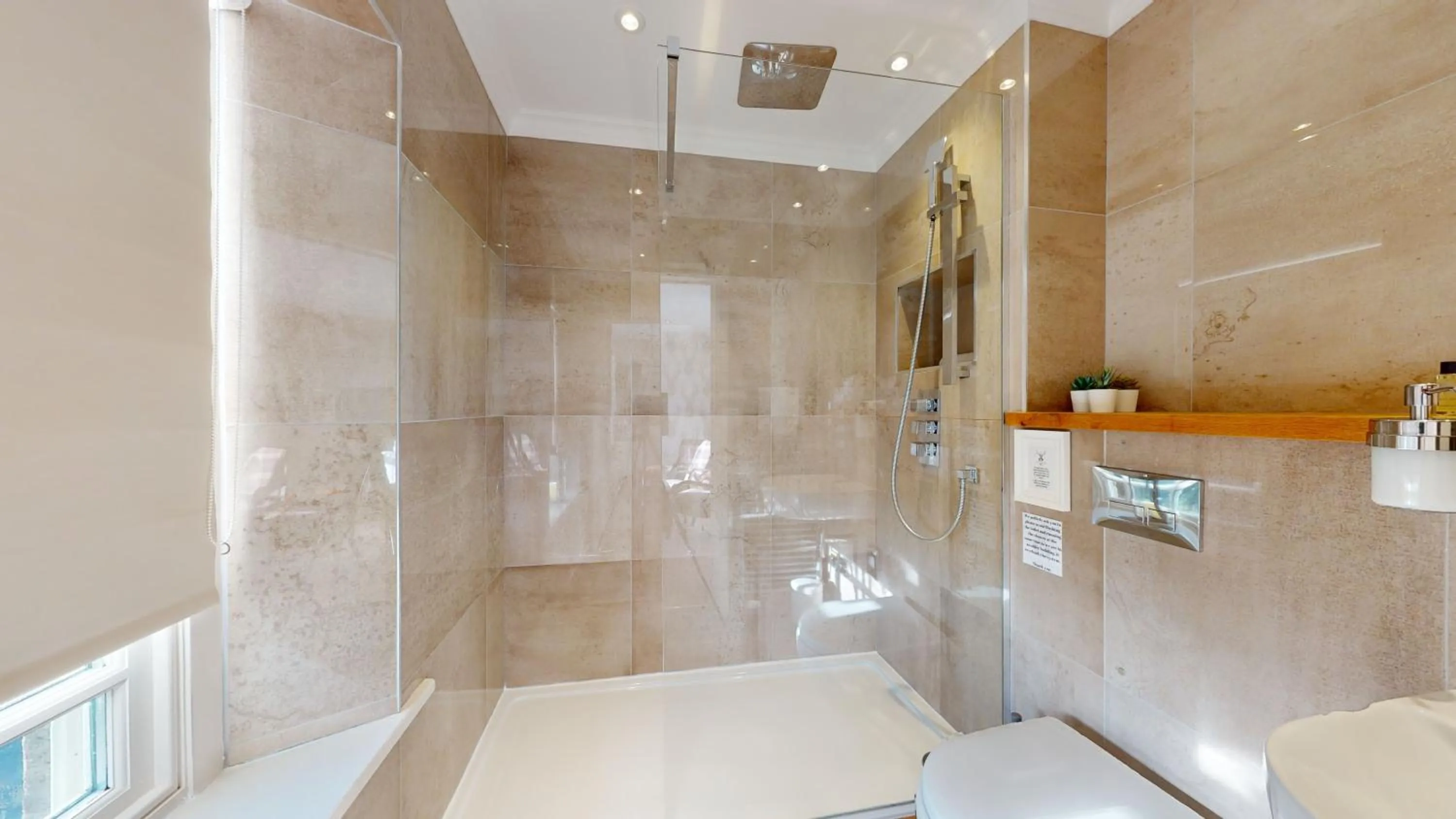 Bathroom in The Devonshire Arms