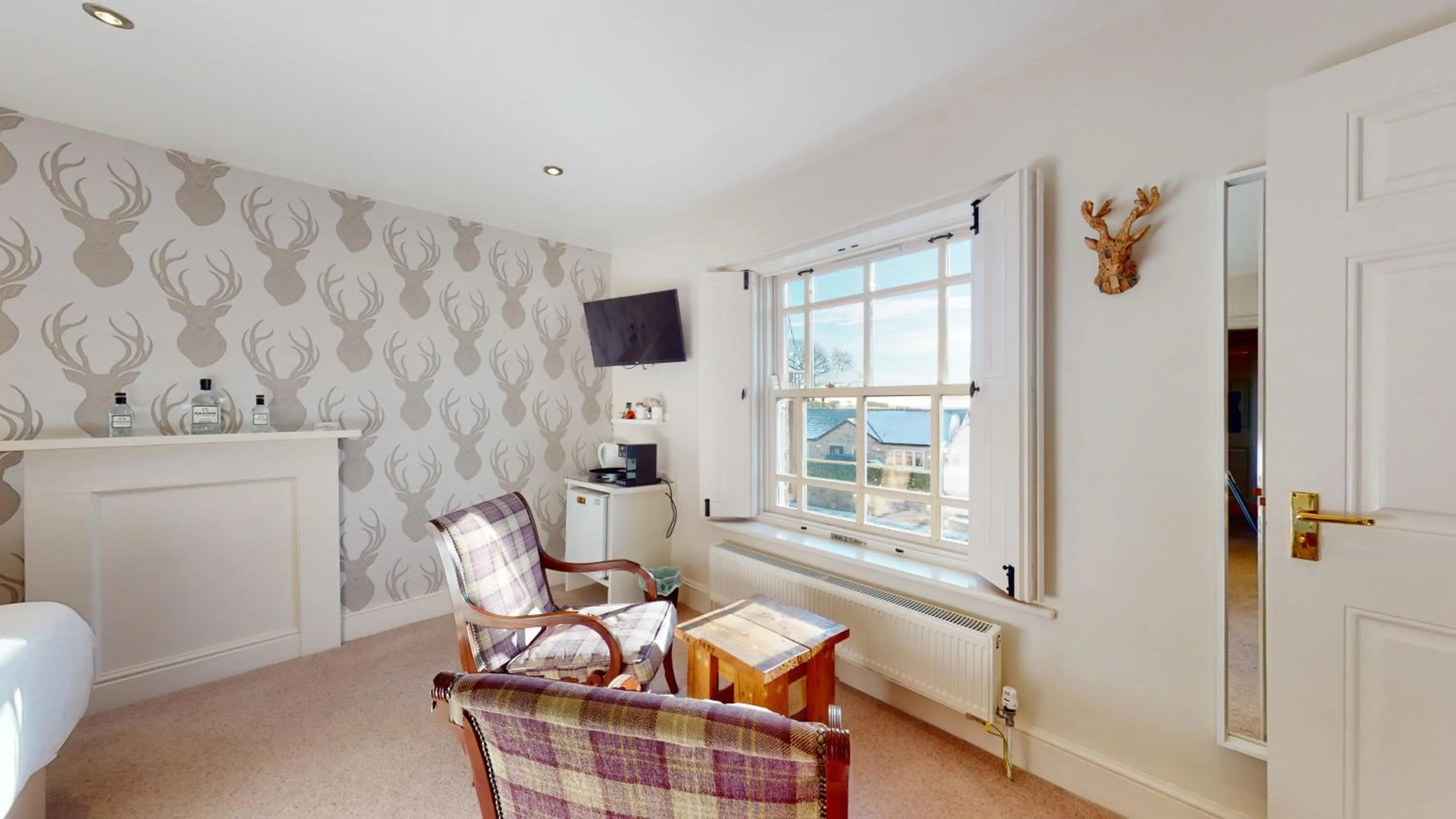 Bedroom, Bed in The Devonshire Arms