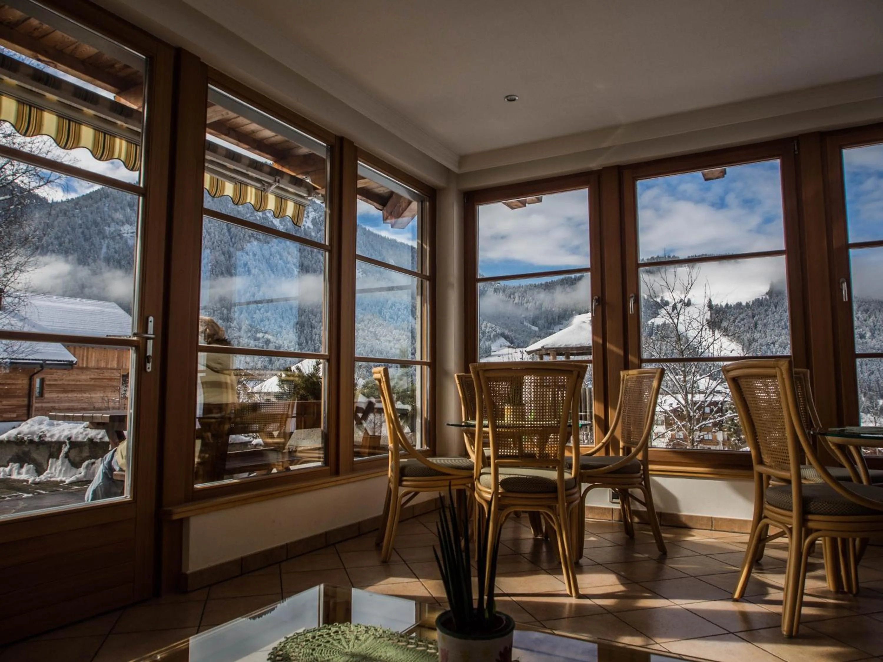 Restaurant/places to eat in BergHotel Majarei