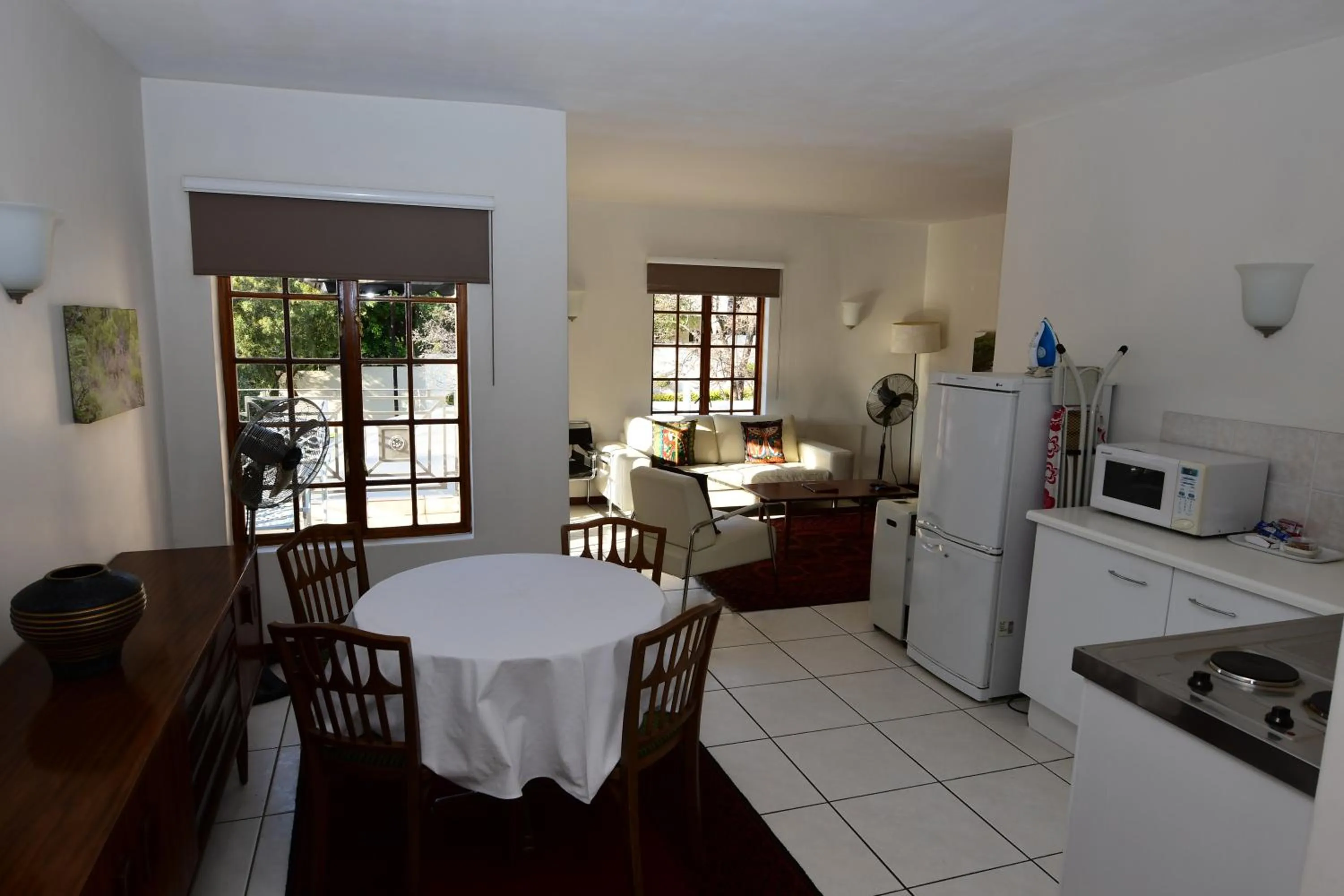Dining area in Highgrove Guesthouse Morningside Sandton