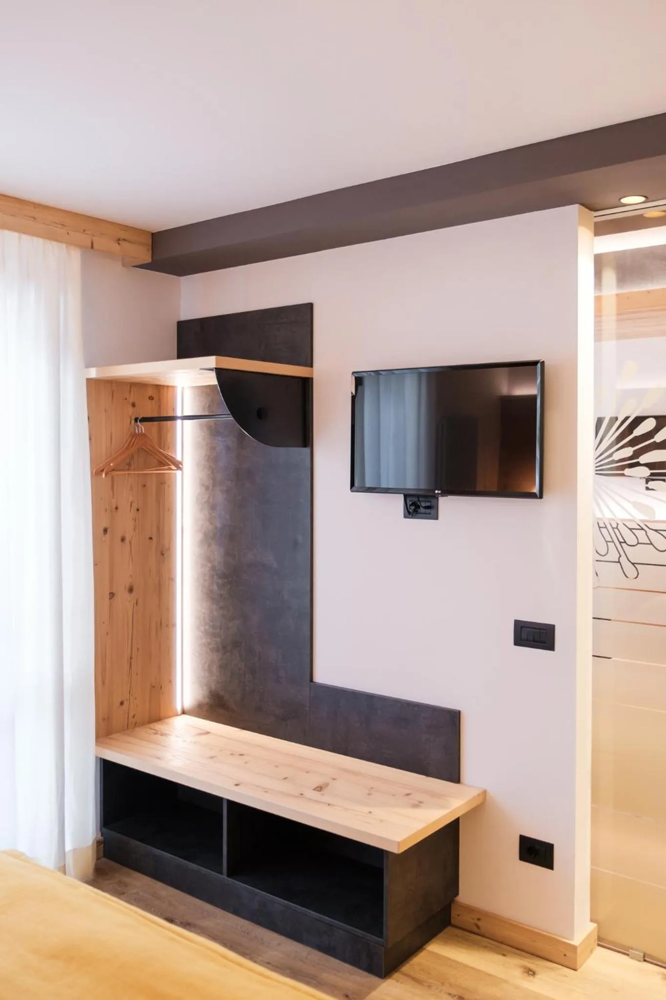 TV and multimedia in Hotel Piccola Baita