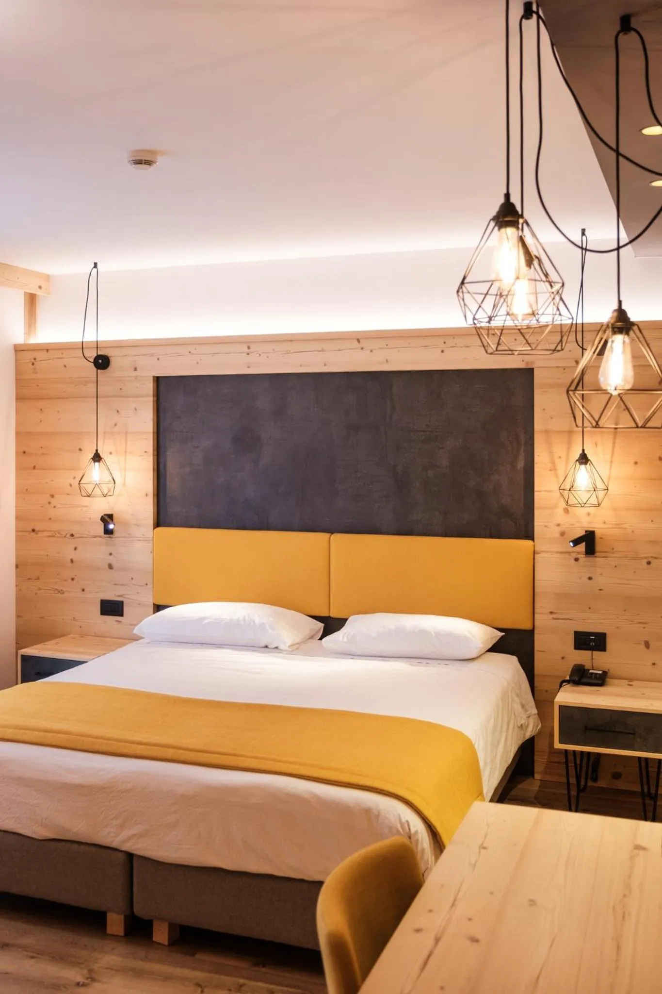 Bed in Hotel Piccola Baita