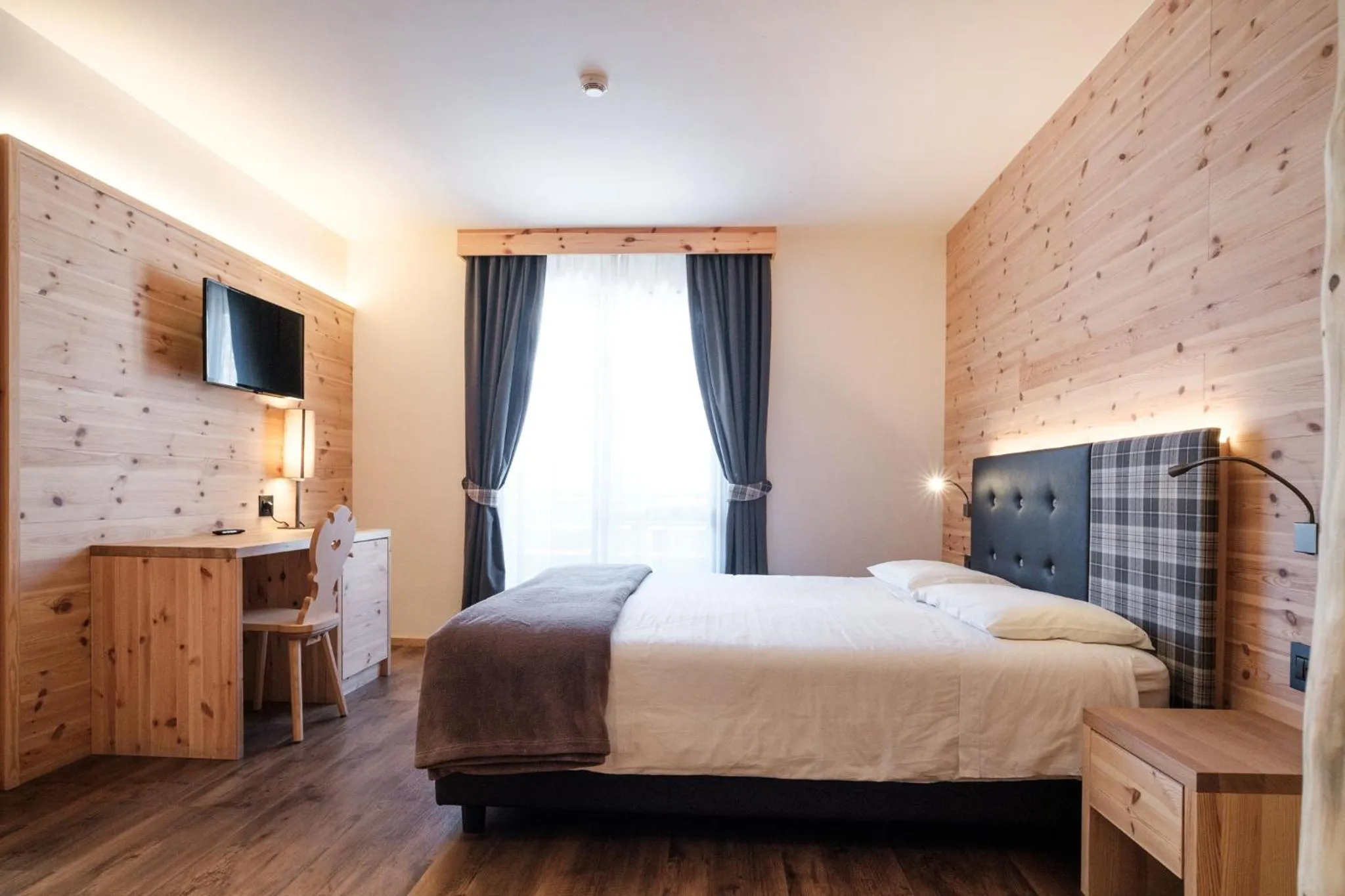 Bedroom, Bed in Hotel Piccola Baita