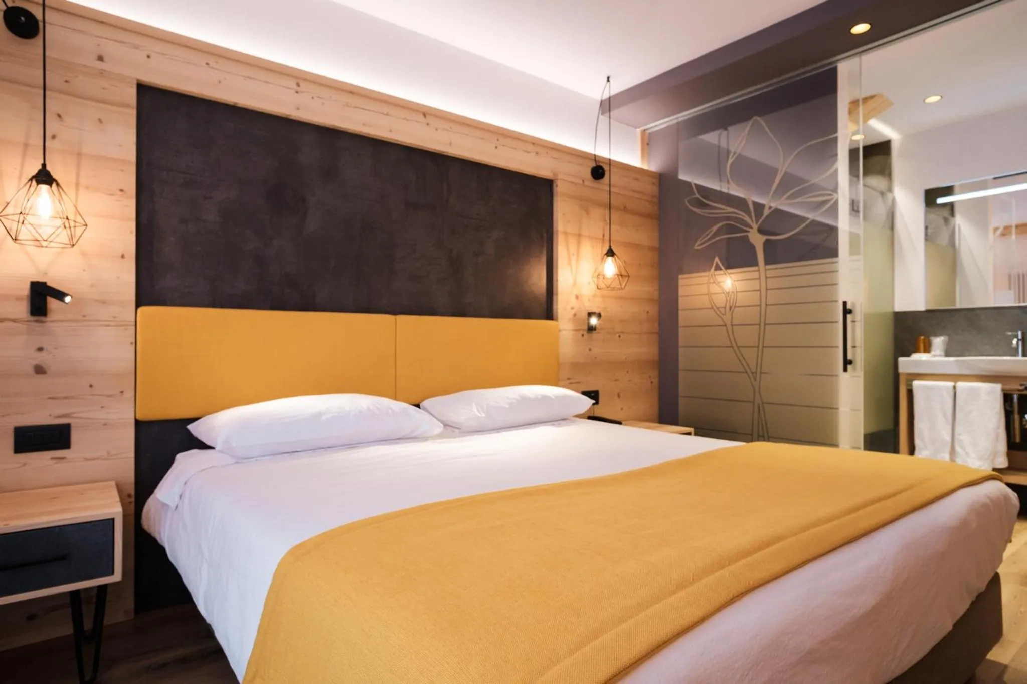 Bedroom, Bed in Hotel Piccola Baita