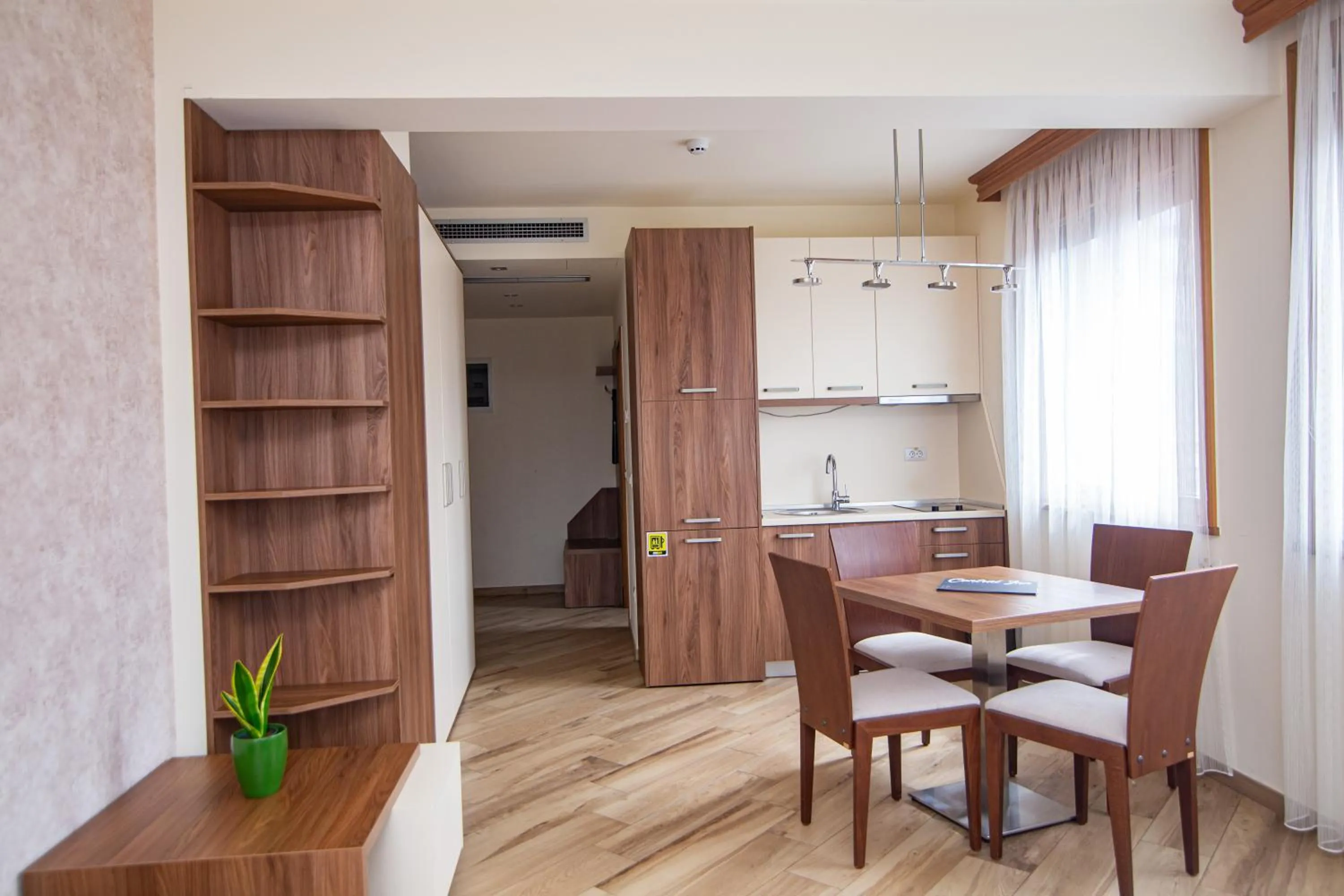 Kitchen or kitchenette in Central Inn