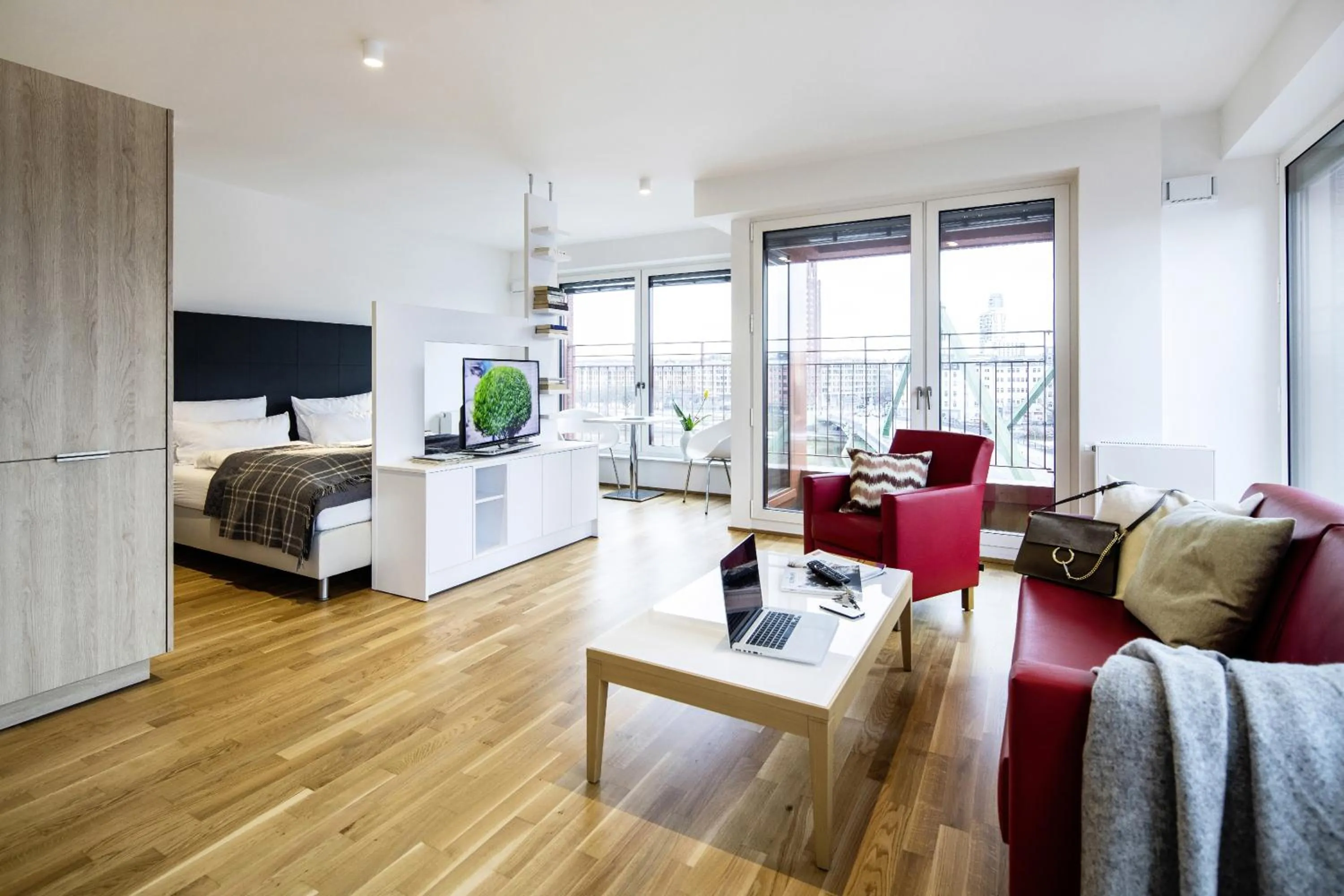 Living room in THE FLAG Oskar M.