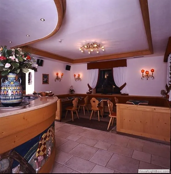 Lounge or bar in Dolomiti Hotel Cozzio