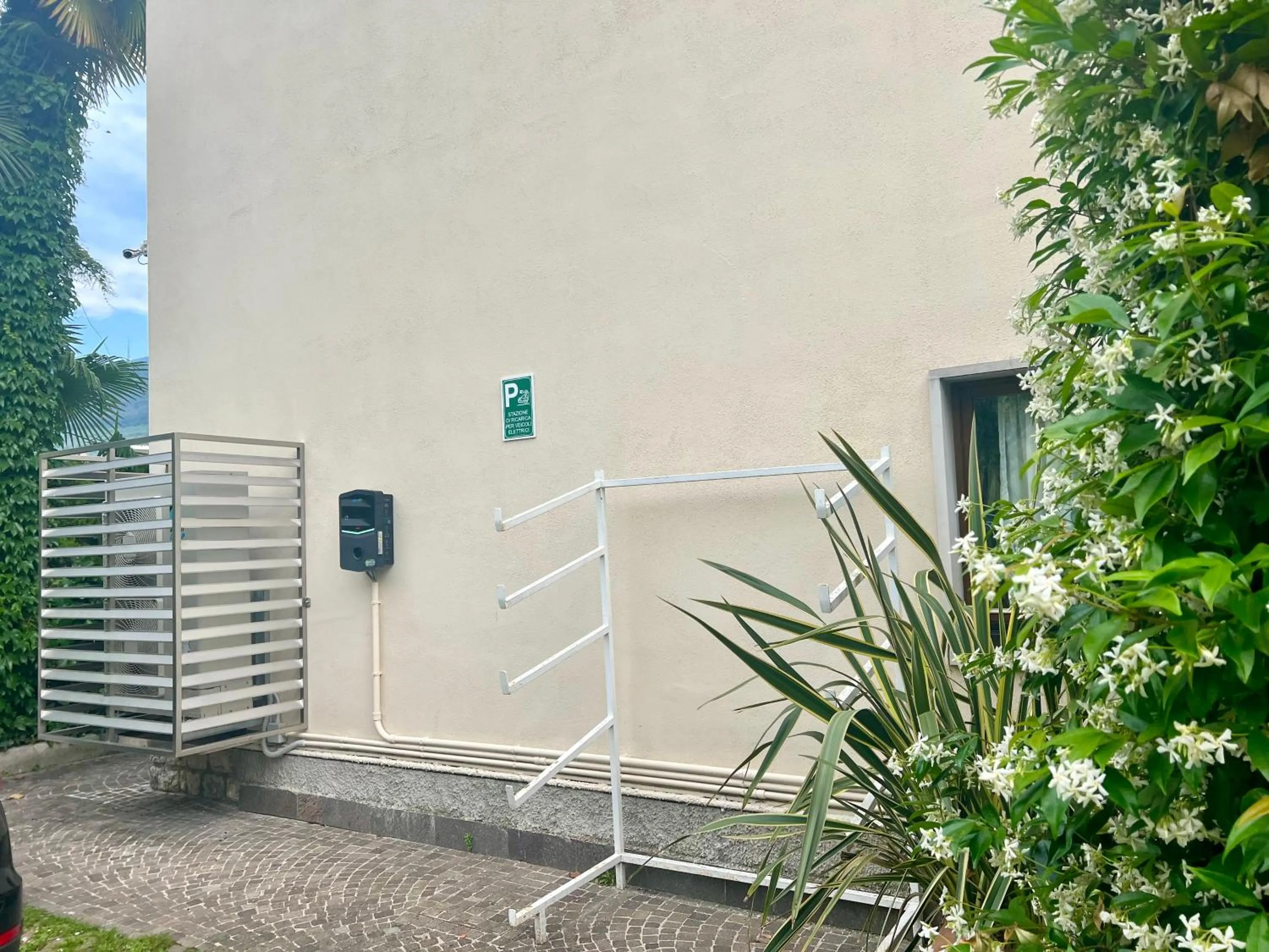 Parking in Villa Phoenix - Lake Apartments