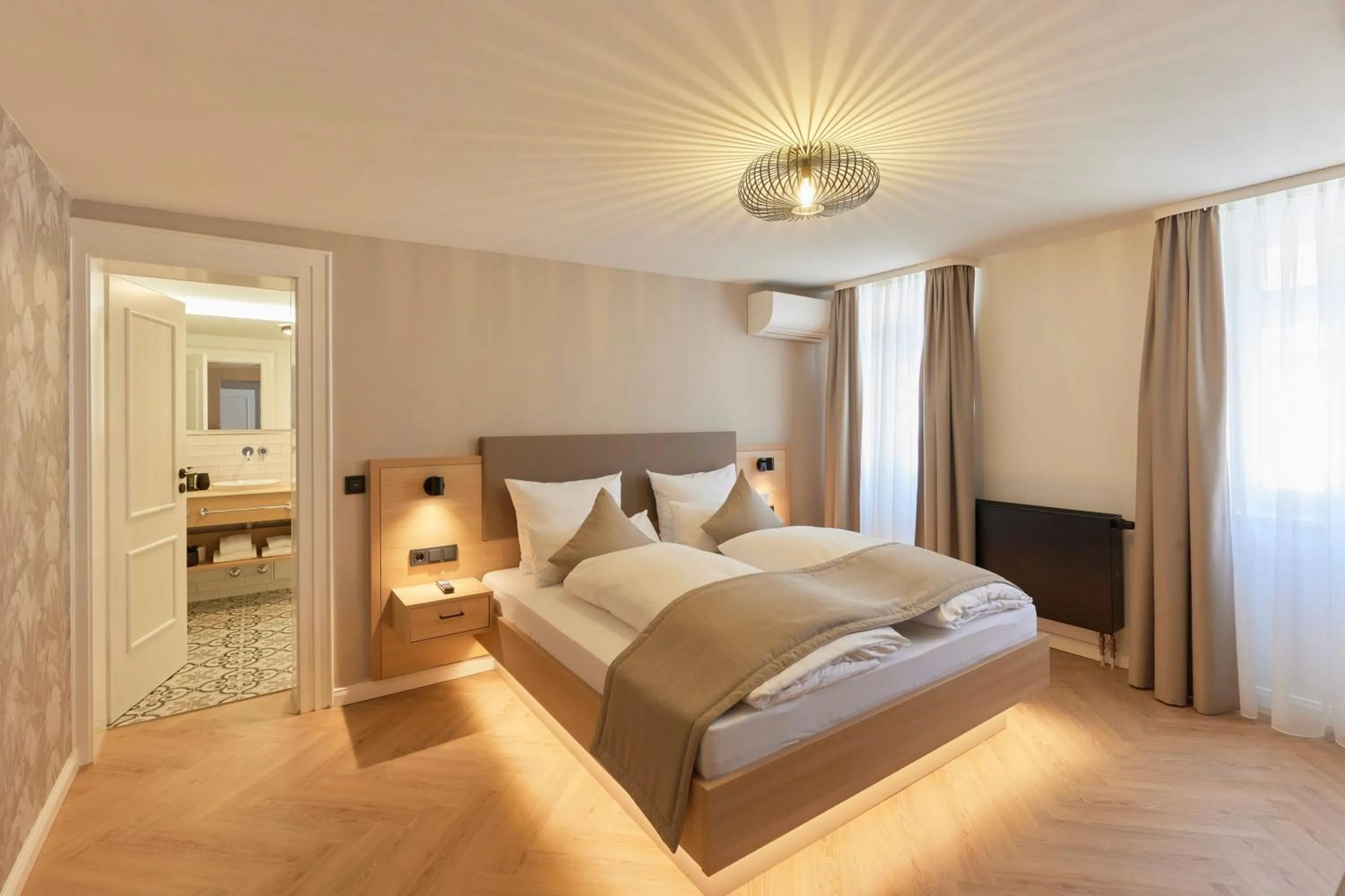 Bed in Hotel Württemberger Hof