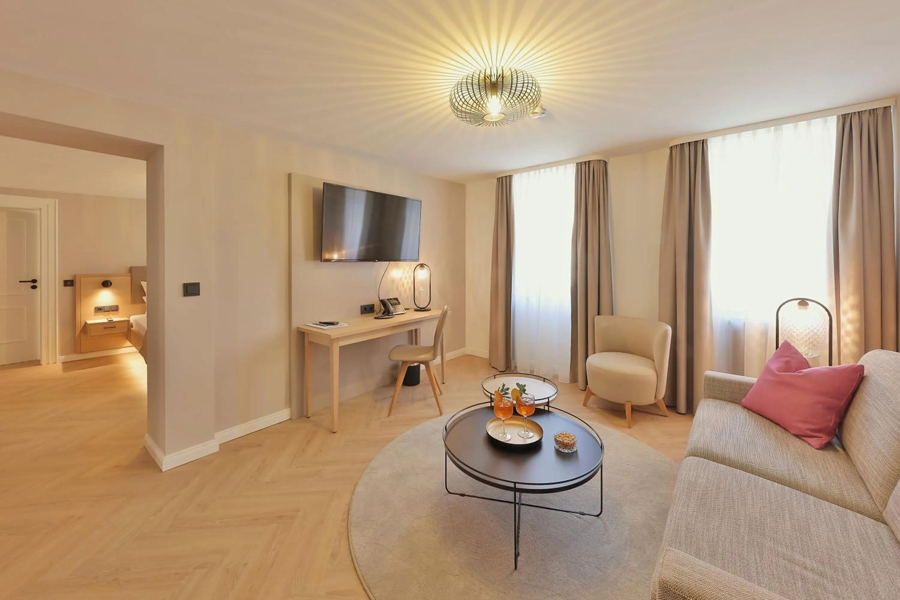 TV and multimedia in Hotel Württemberger Hof