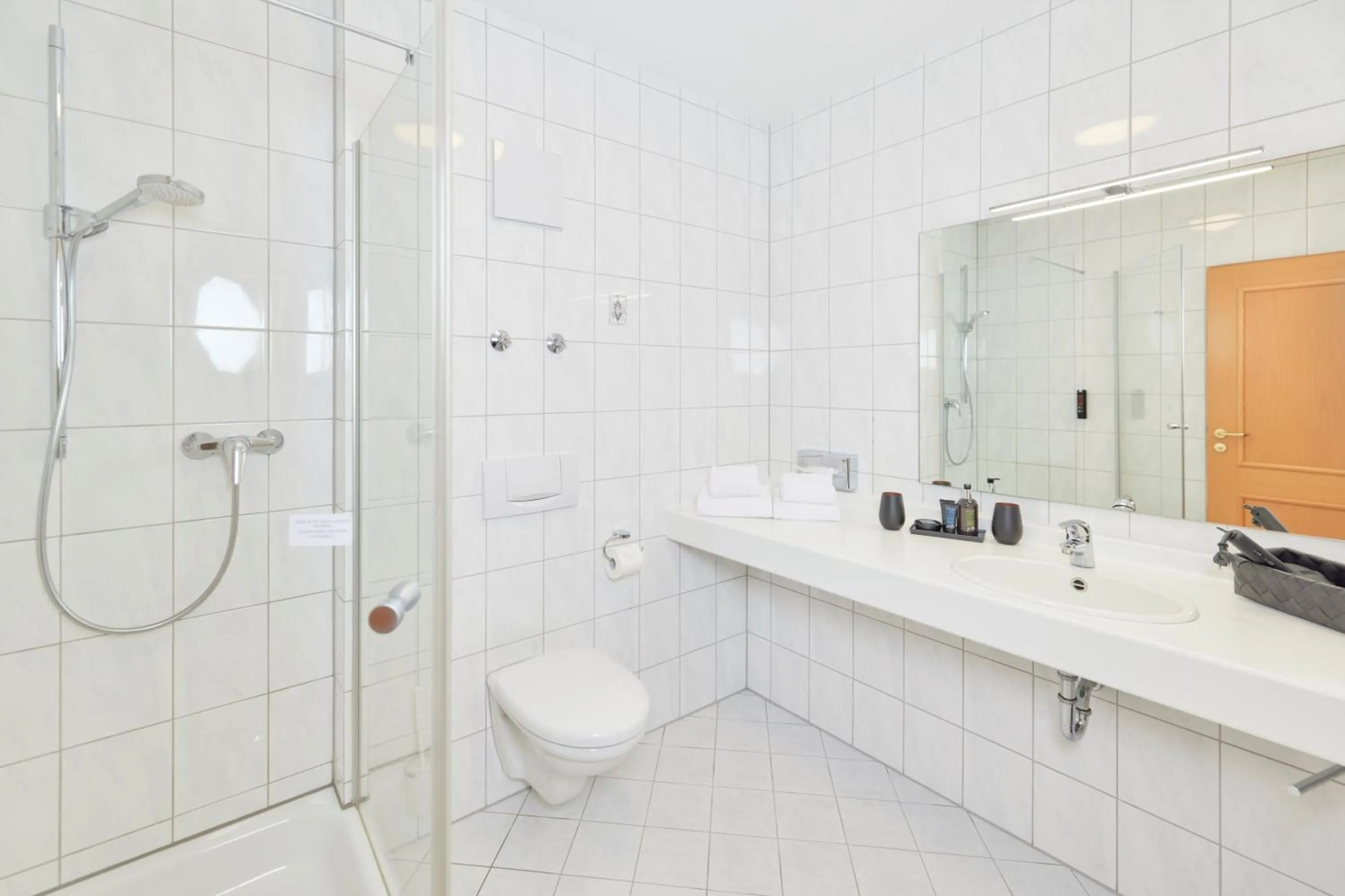 Shower in Hotel Württemberger Hof