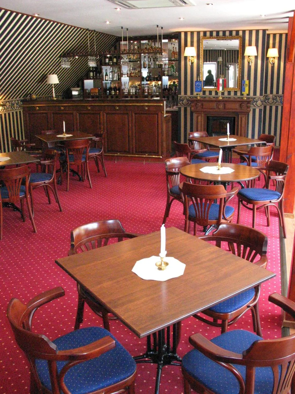 Restaurant/places to eat in Hotel Lukács Superior