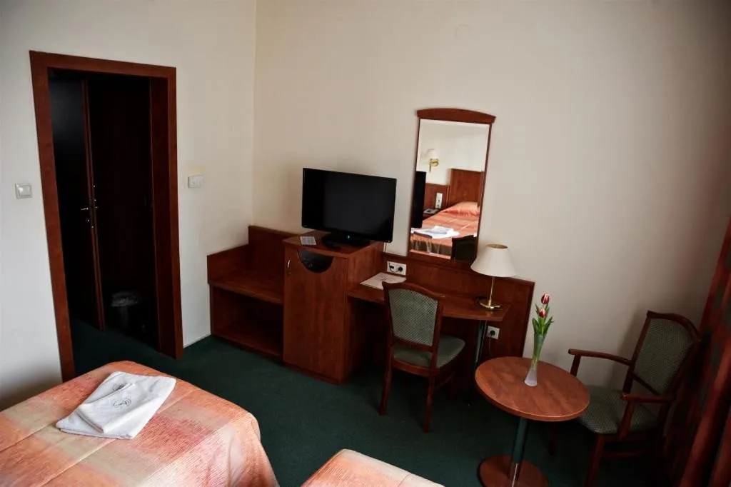 Decorative detail, Bed in Hotel Lukács Superior