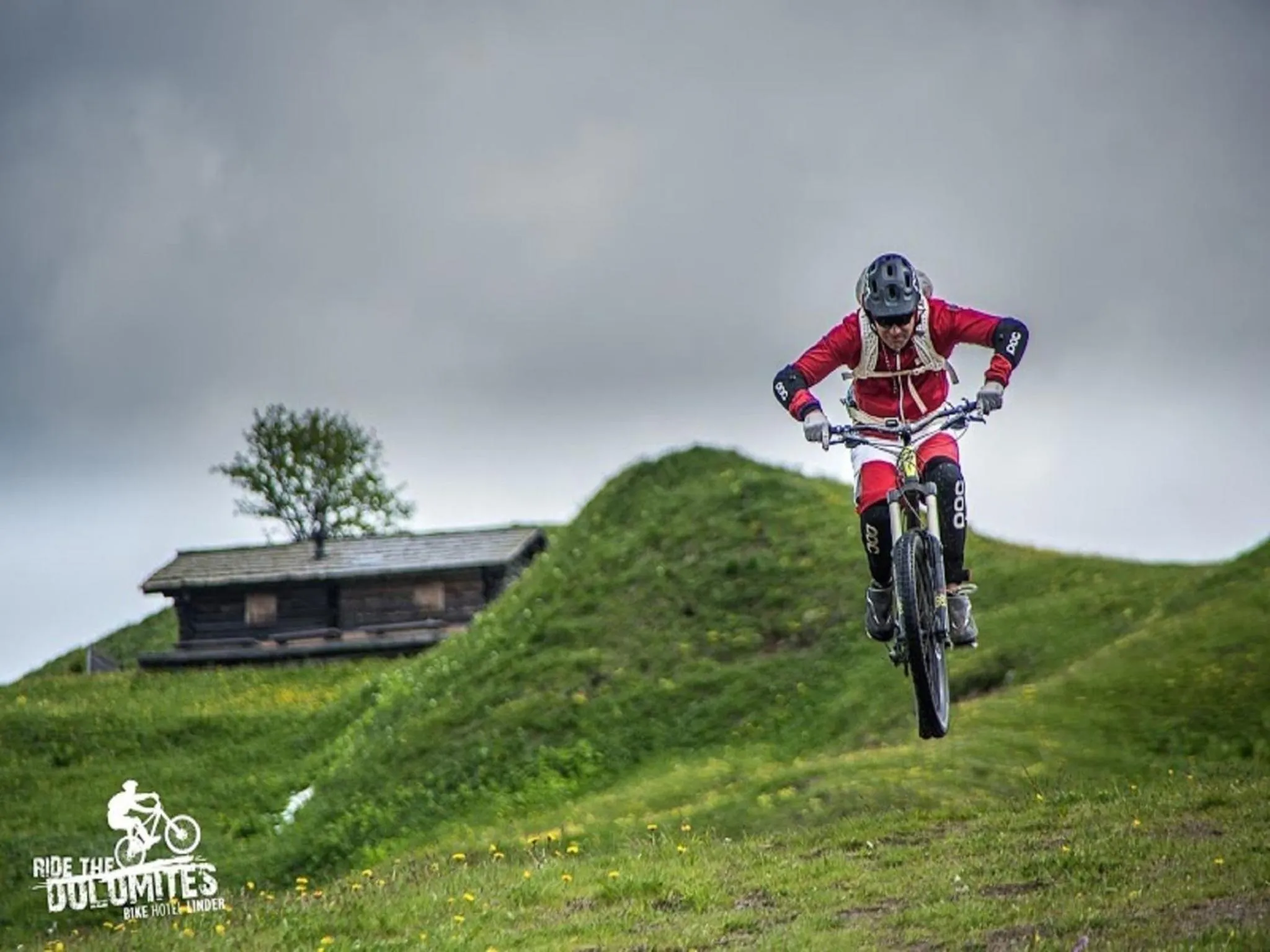 Cycling in Garni Ortles