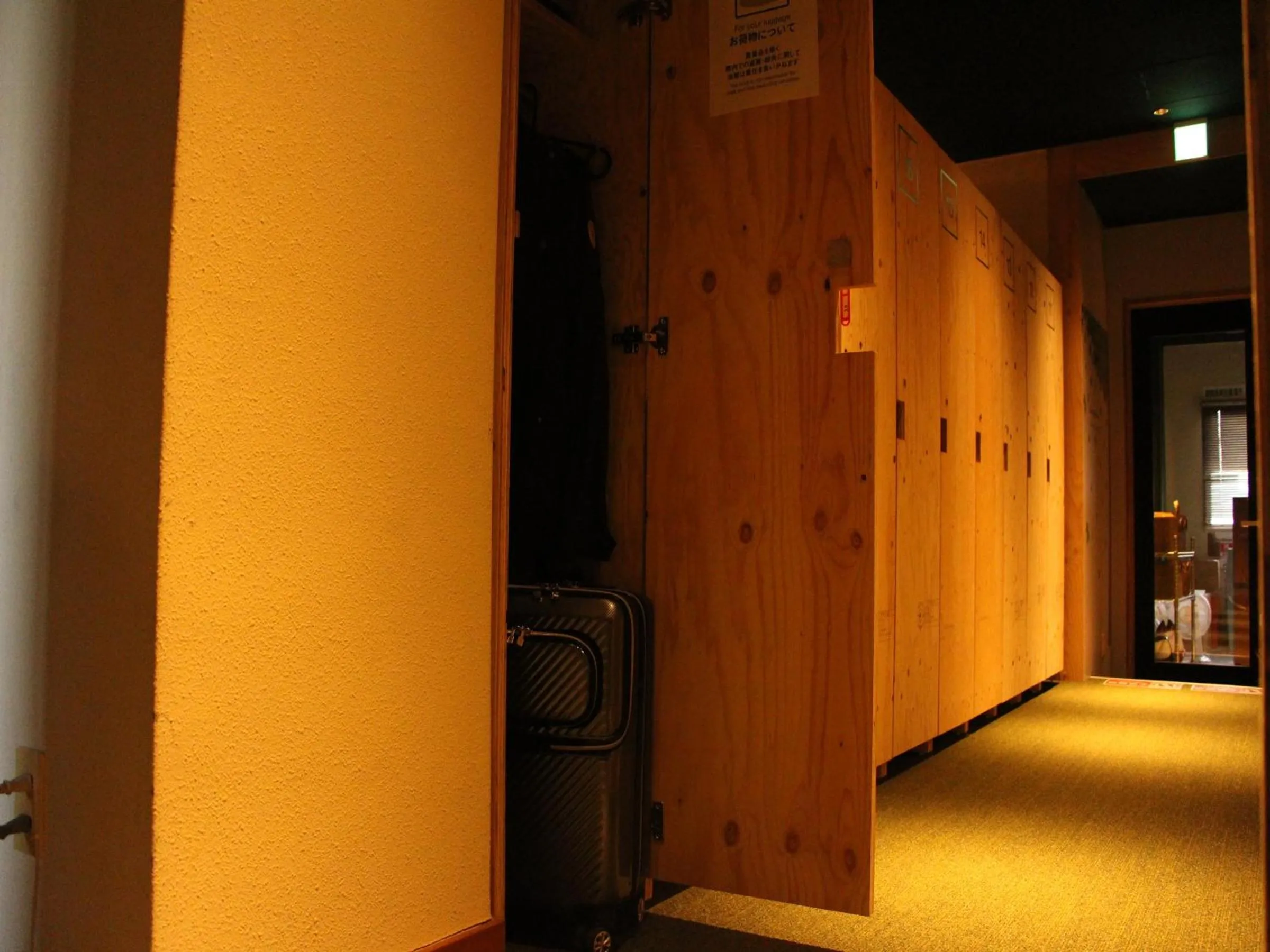 microwave in TRAVEL&BOOK HOTEL HULATONCABIN TAKAMATSU