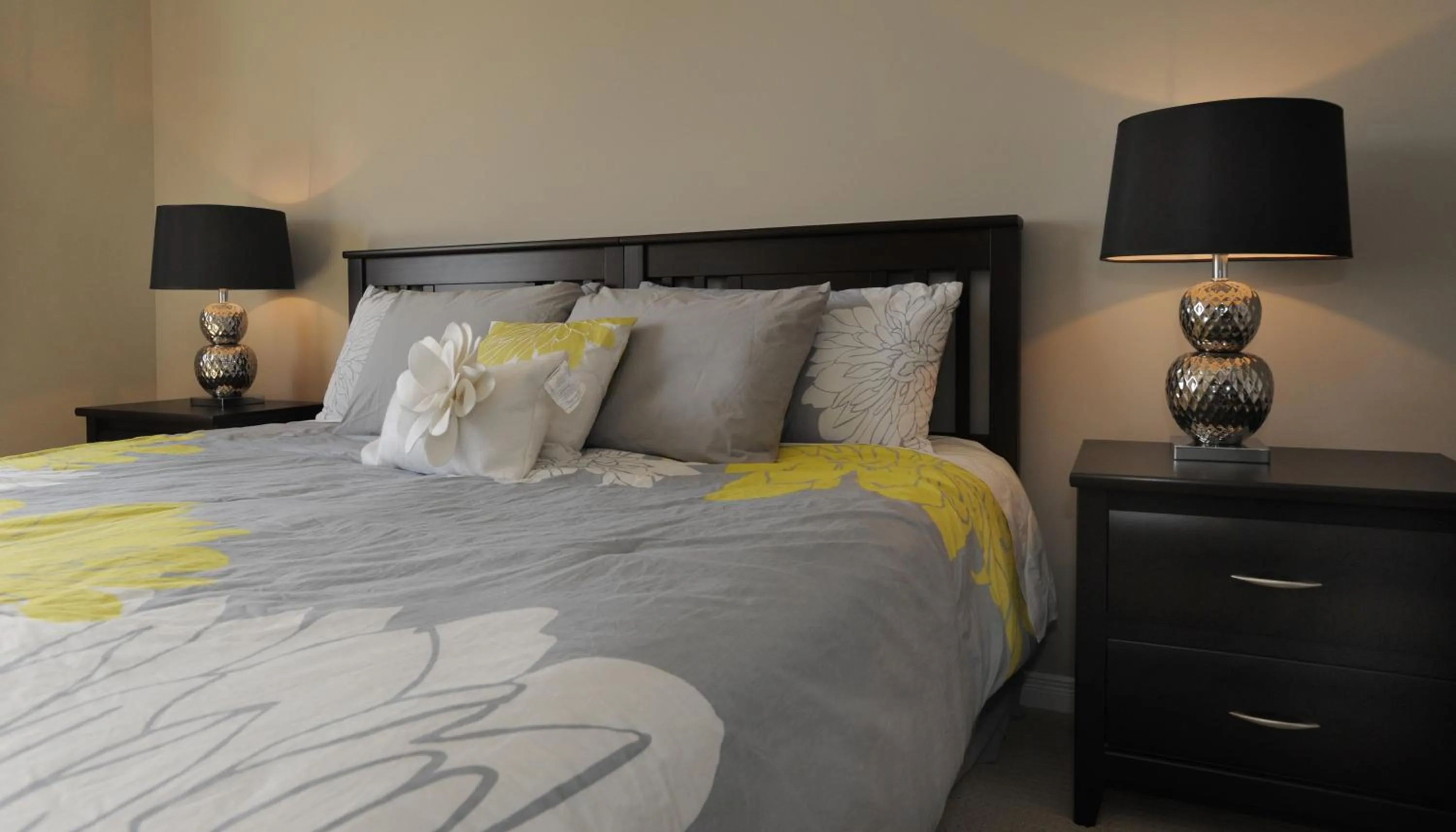 Bedroom, Bed in Boardwalk Homes - Vacation Homes & Executive Suites