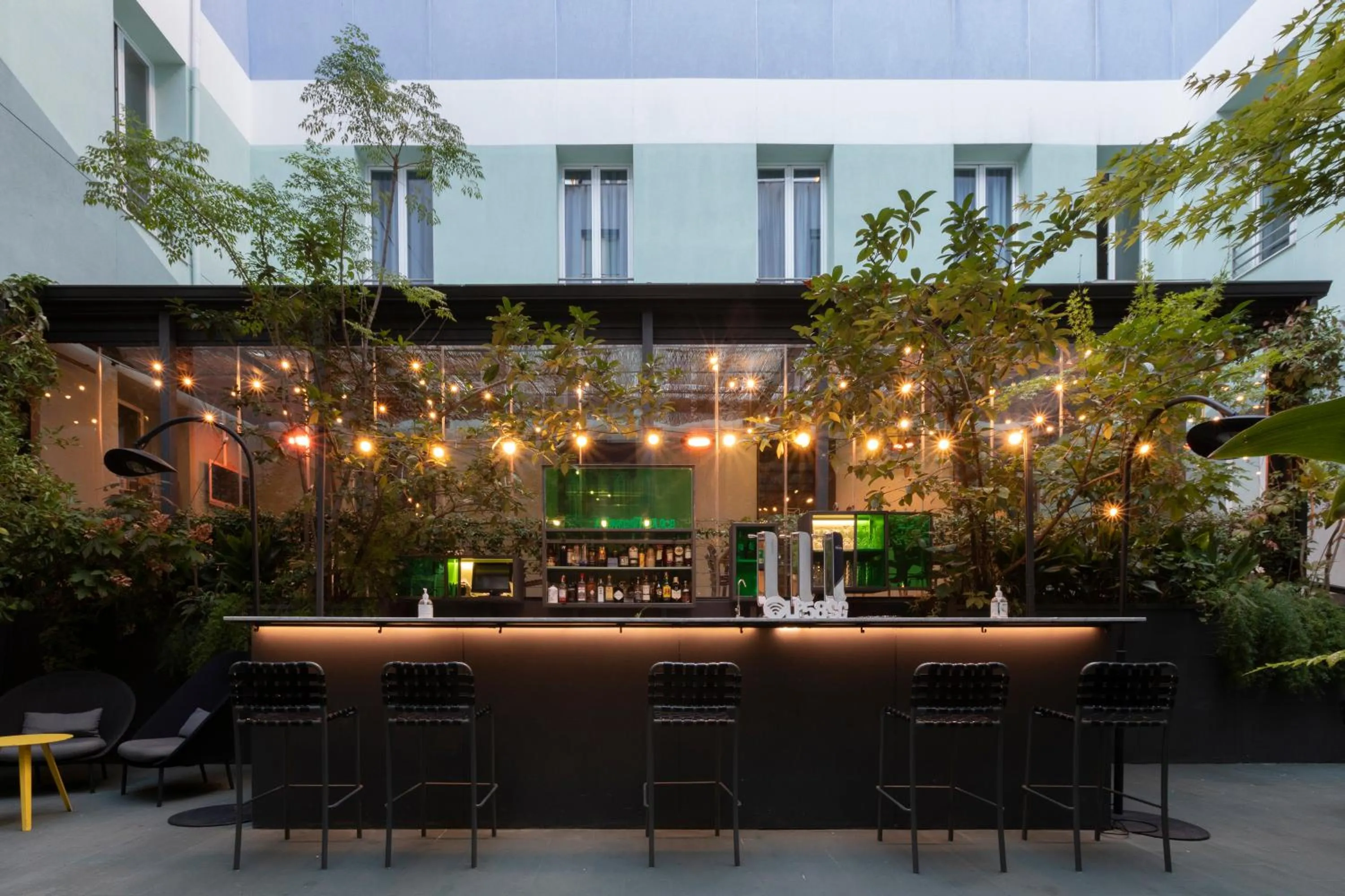 Patio in Petit Palace Santa Bárbara