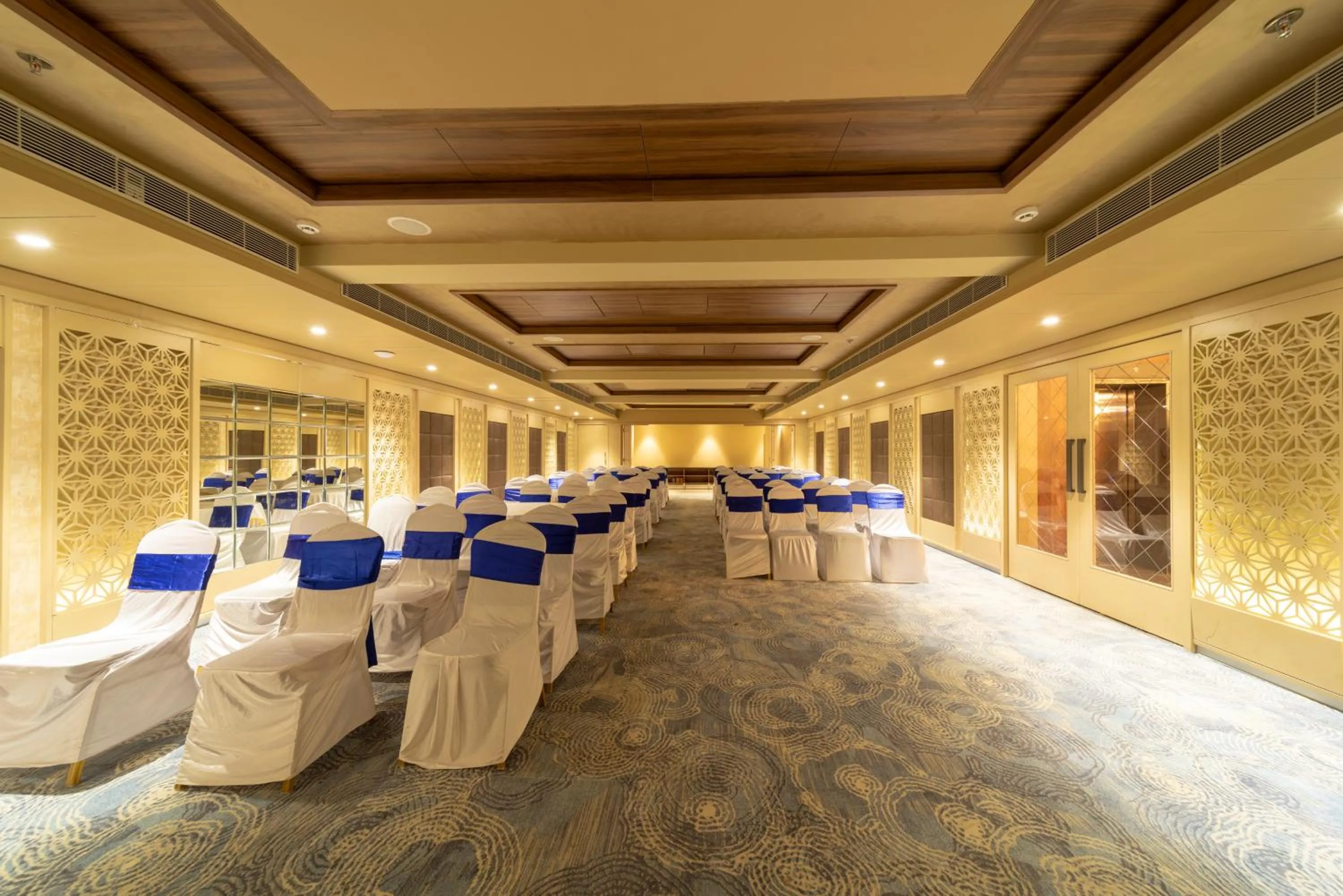 Business facilities in ICON Boutique by Bhagini