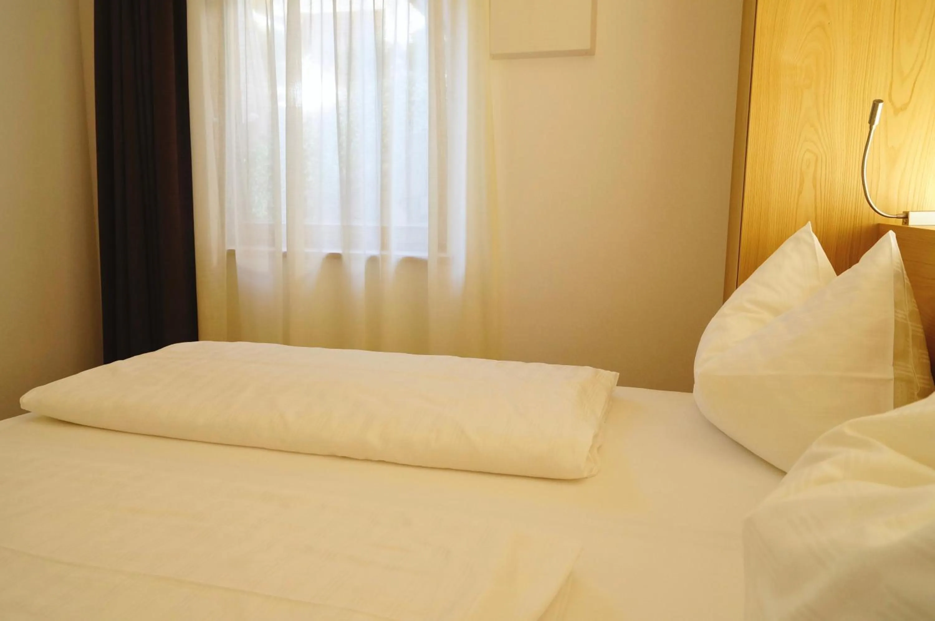 Bed in Residence Larciunei