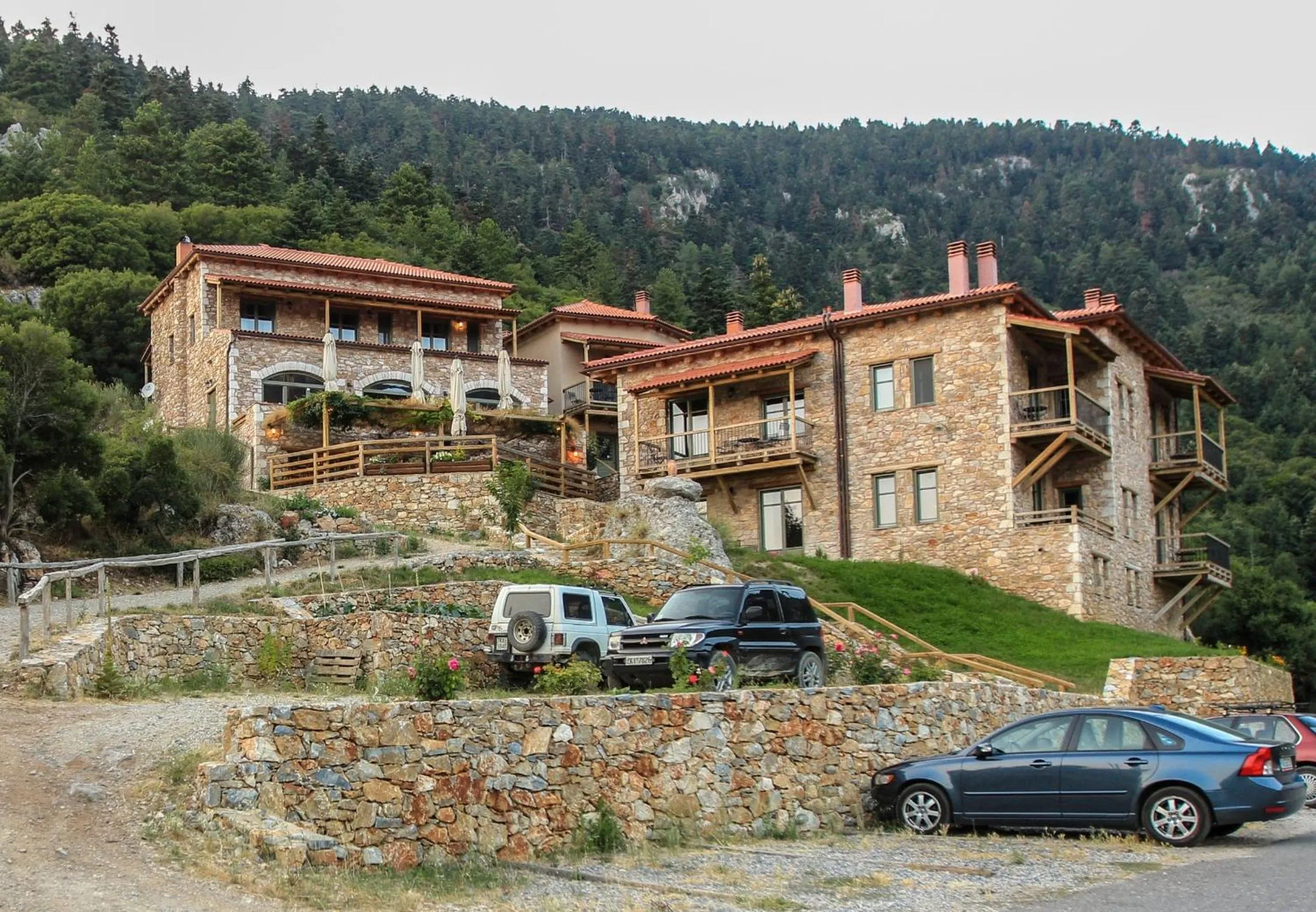 Facade/entrance in Pritanio