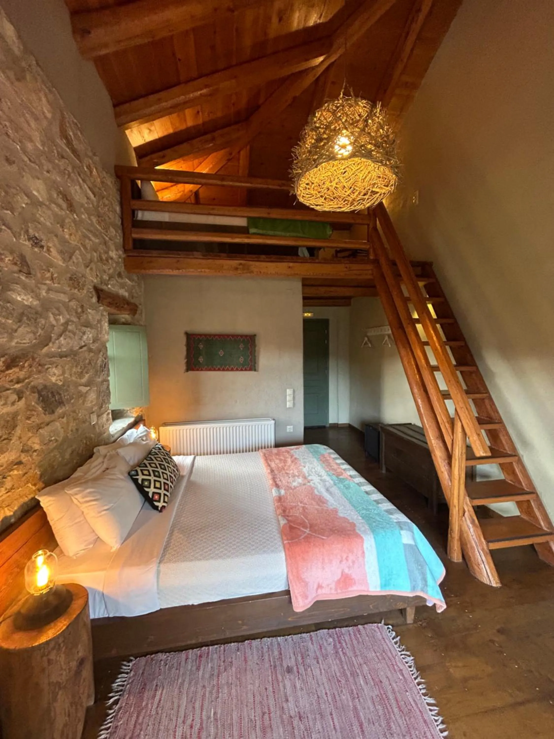 Bedroom, Bed in Pritanio