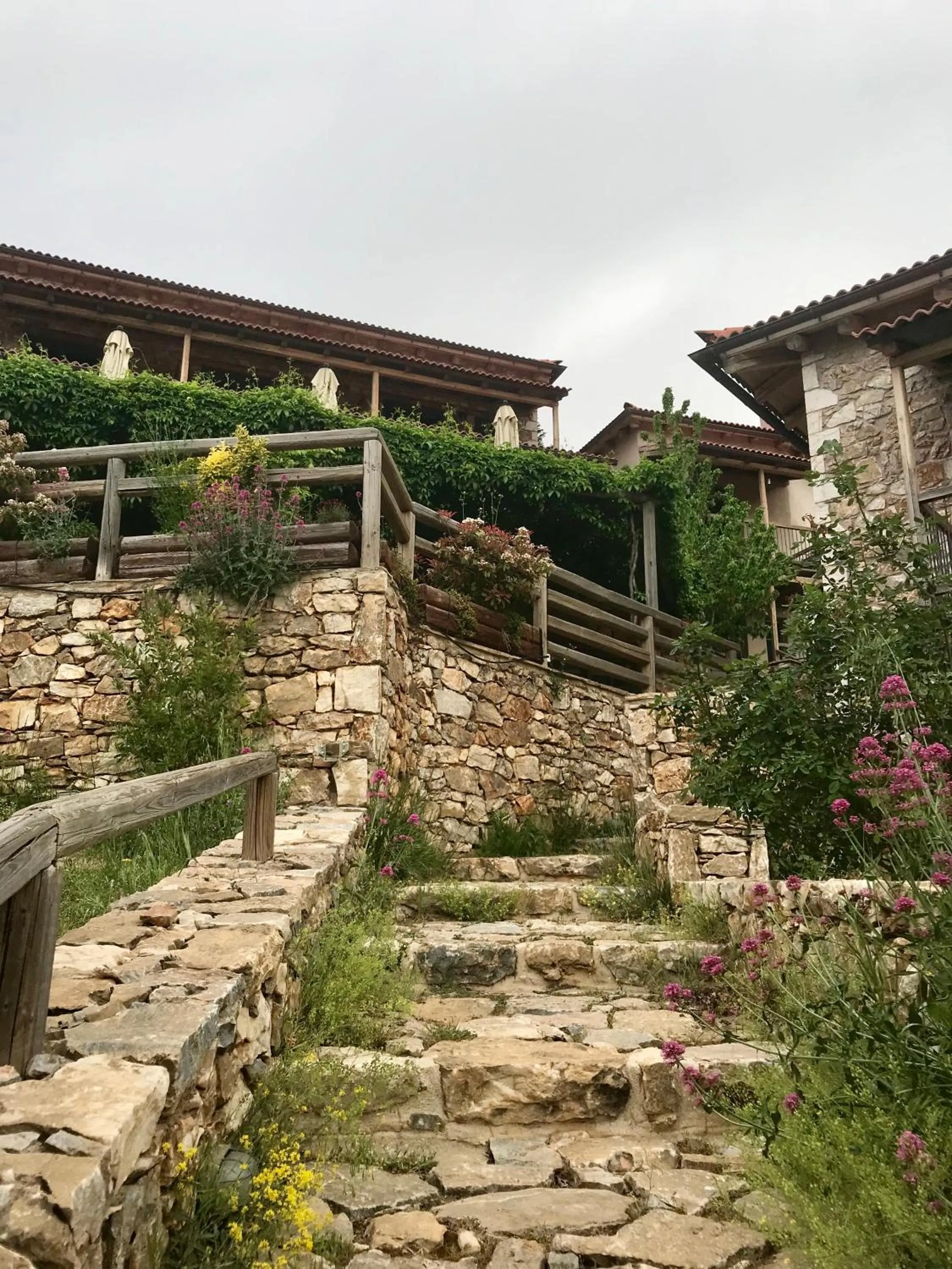 Facade/entrance in Pritanio