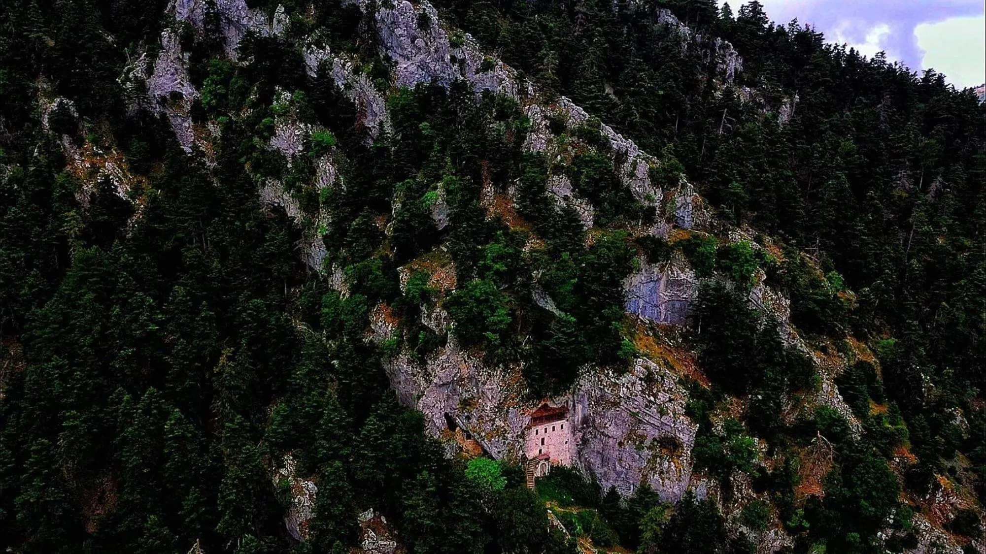 Nearby landmark in Pritanio