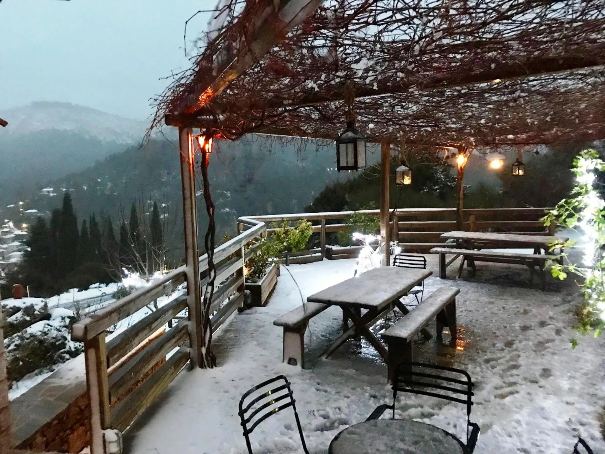 Facade/entrance in Pritanio