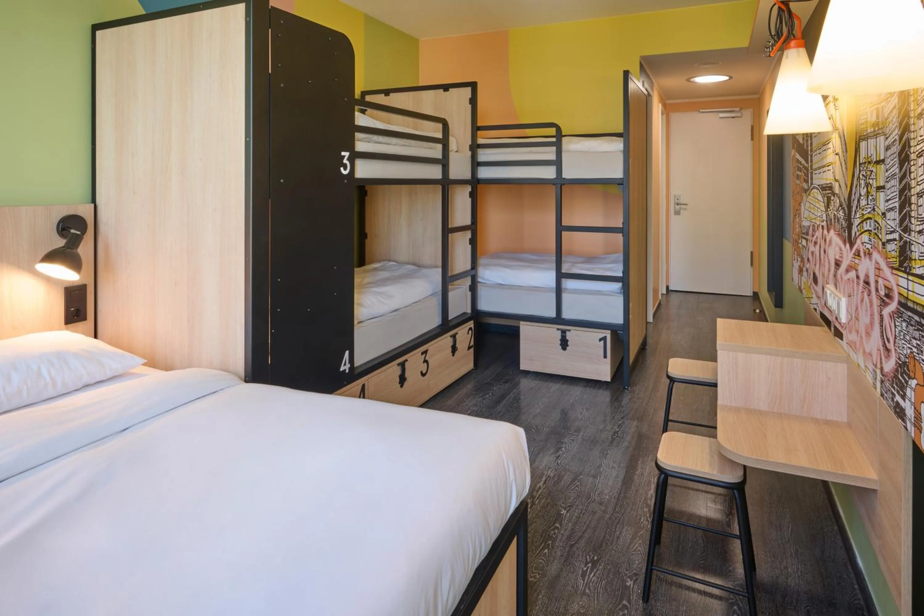 Bed in Generator Berlin Alexanderplatz