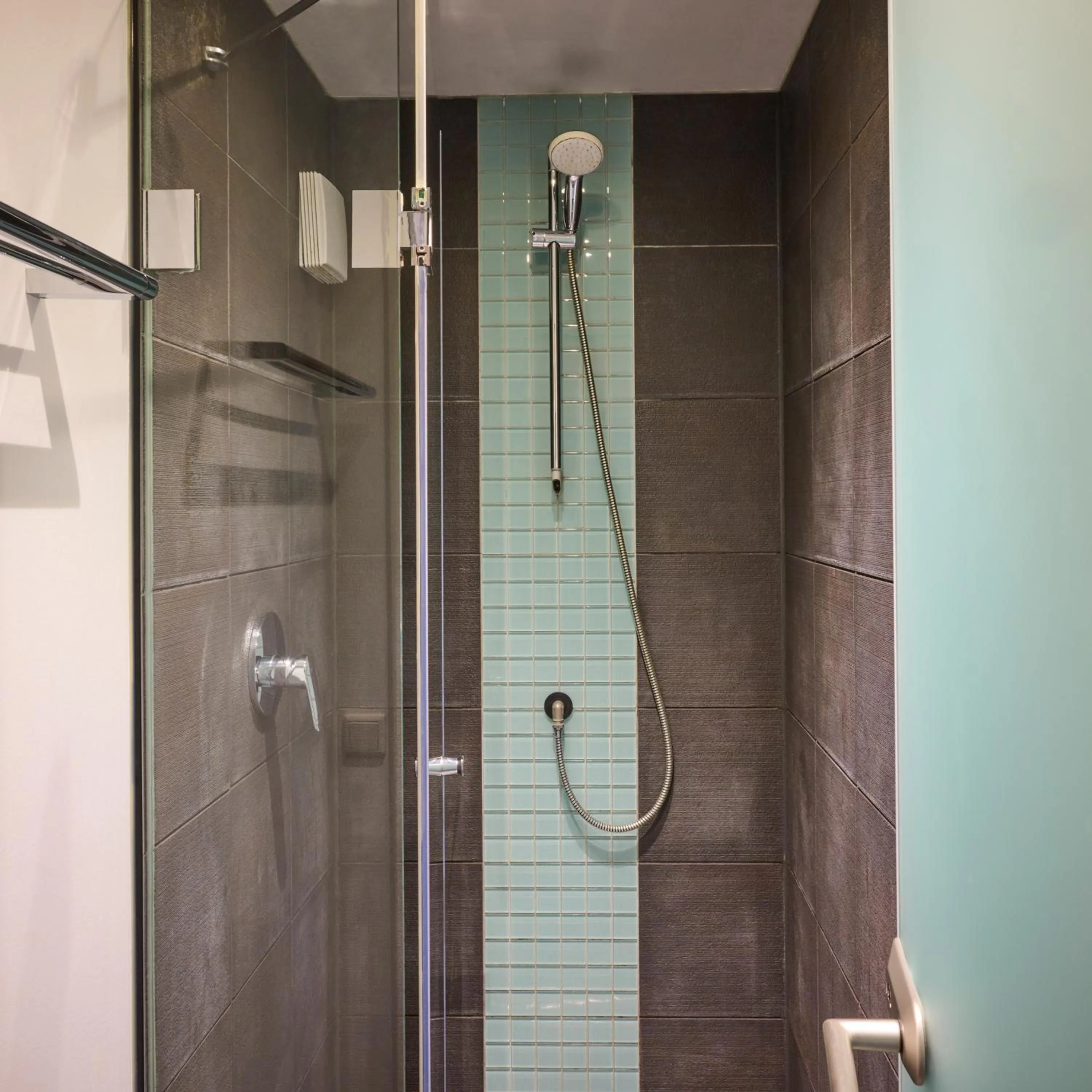 Bathroom in Generator Berlin Alexanderplatz