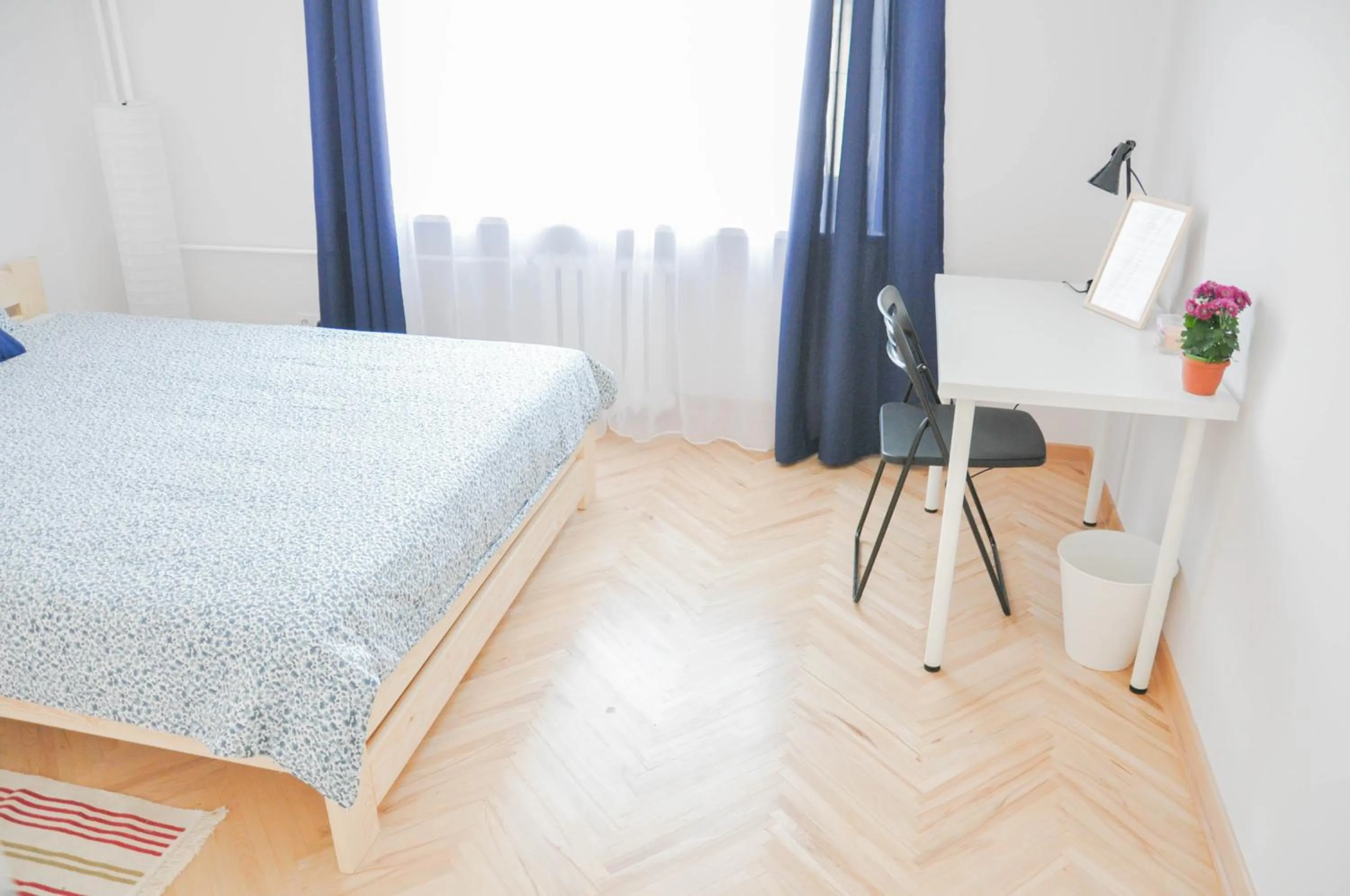 Photo of the whole room in HaLo Rooms City Centre