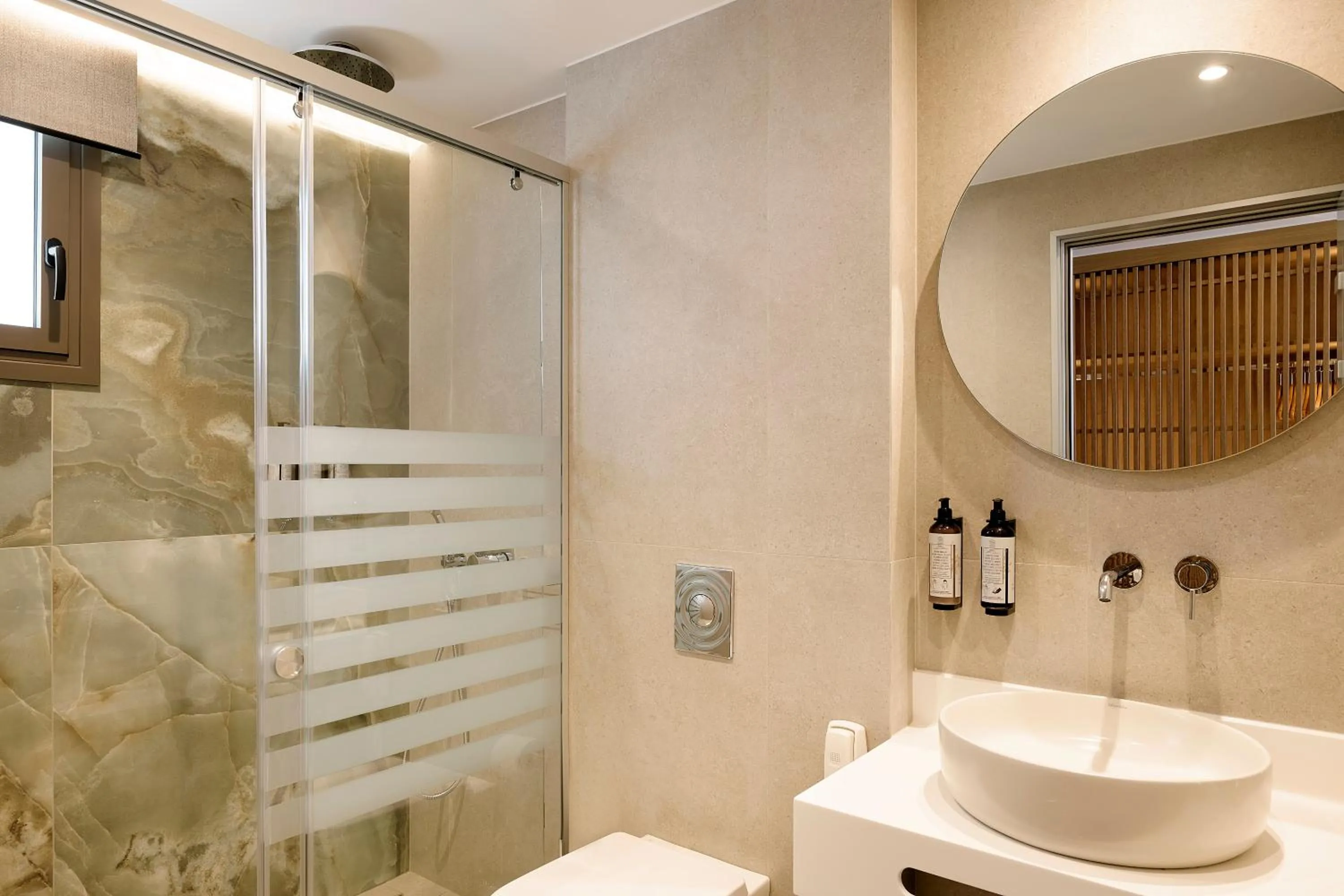 Shower in Iberostar Waves Creta Panorama & Mare