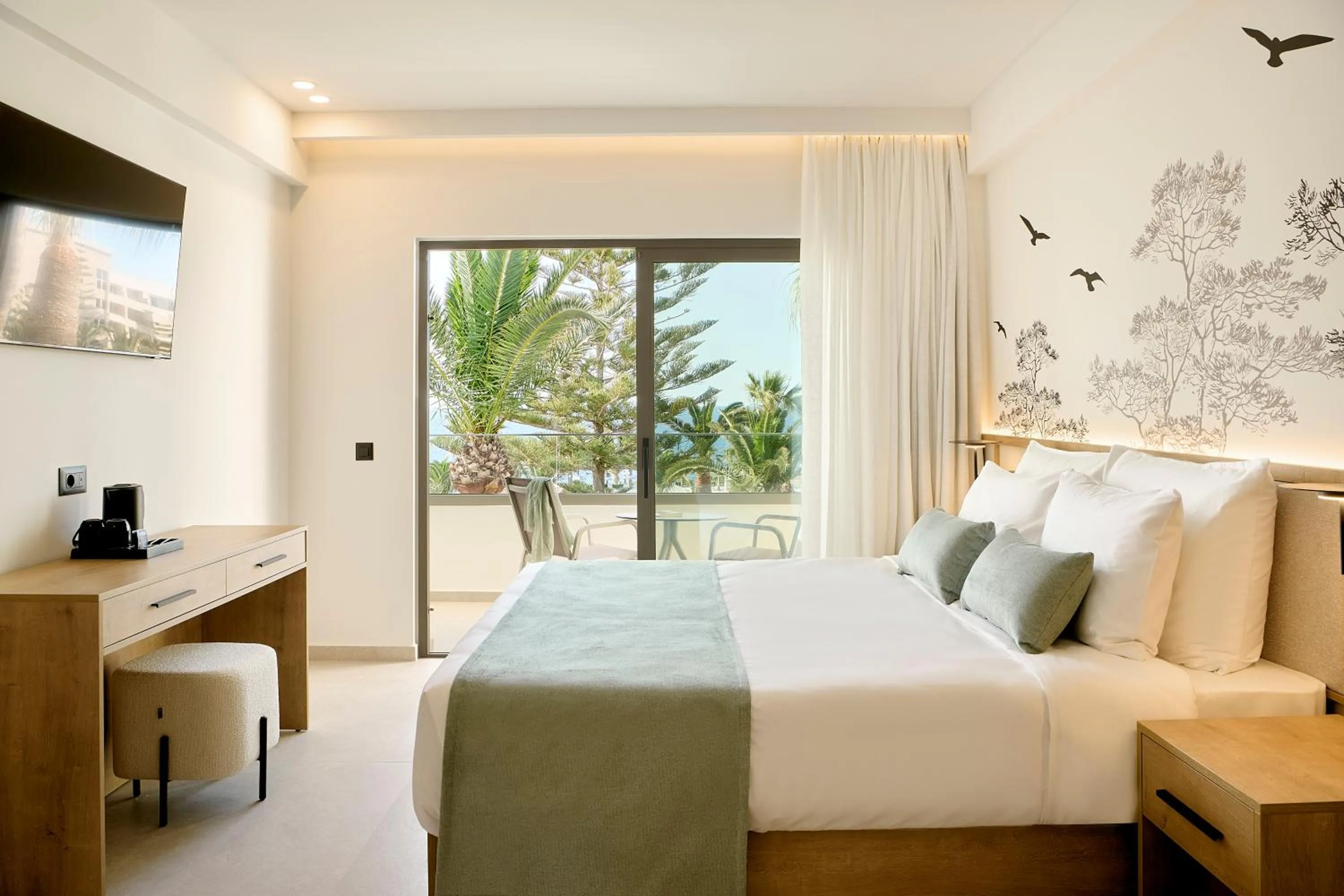 Bedroom, Bed in Iberostar Waves Creta Panorama & Mare