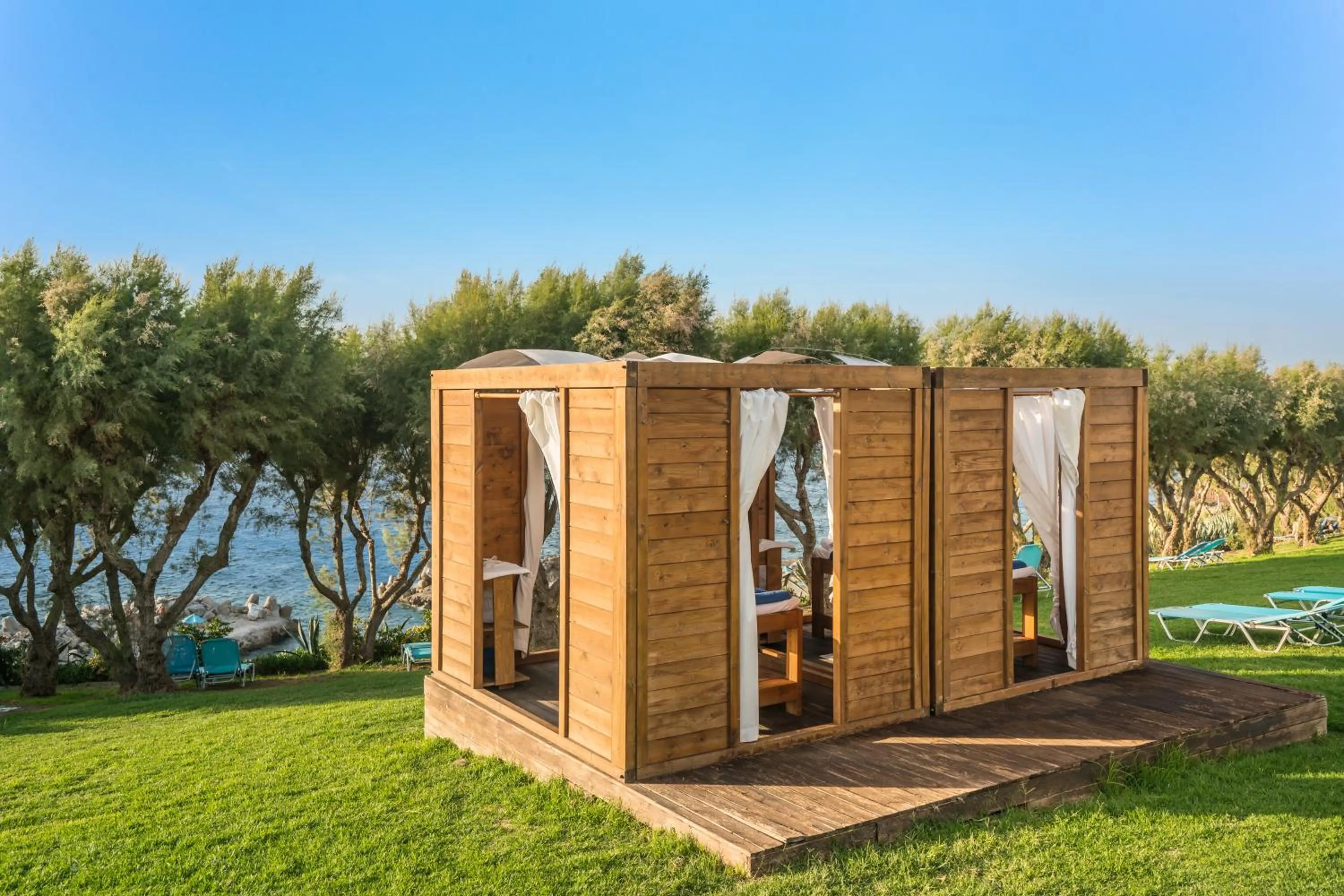 Garden in Iberostar Waves Creta Panorama & Mare