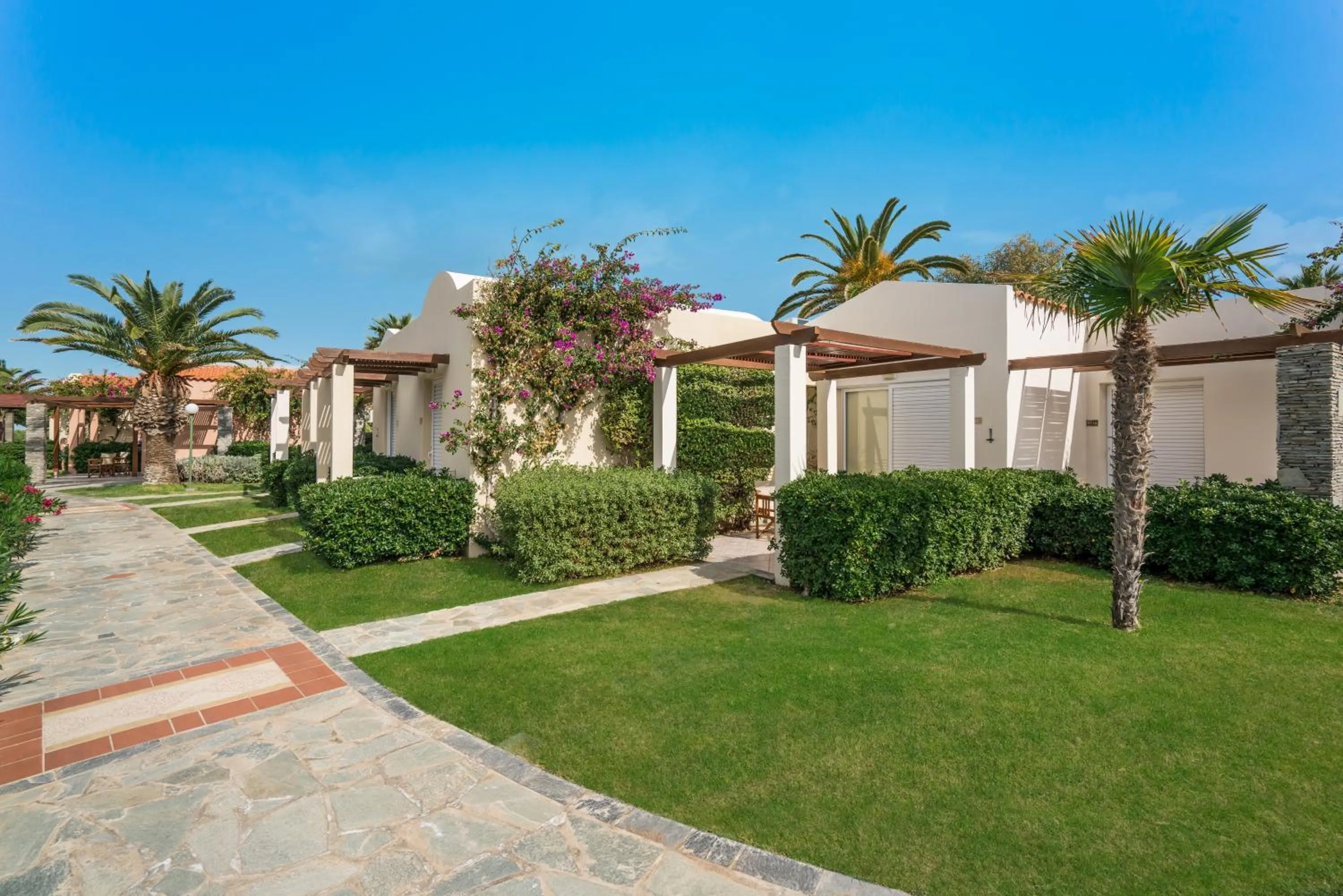 Garden in Iberostar Waves Creta Panorama & Mare