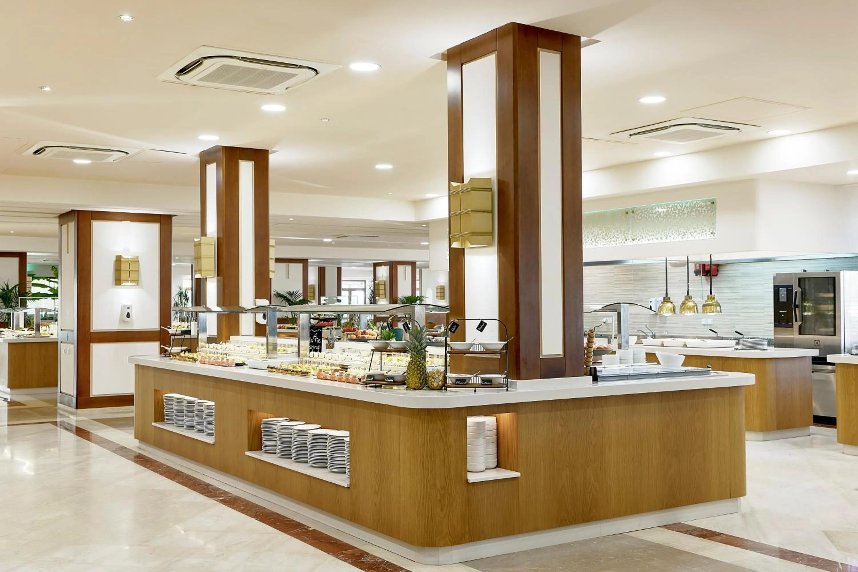 Restaurant/places to eat in Iberostar Waves Creta Panorama & Mare