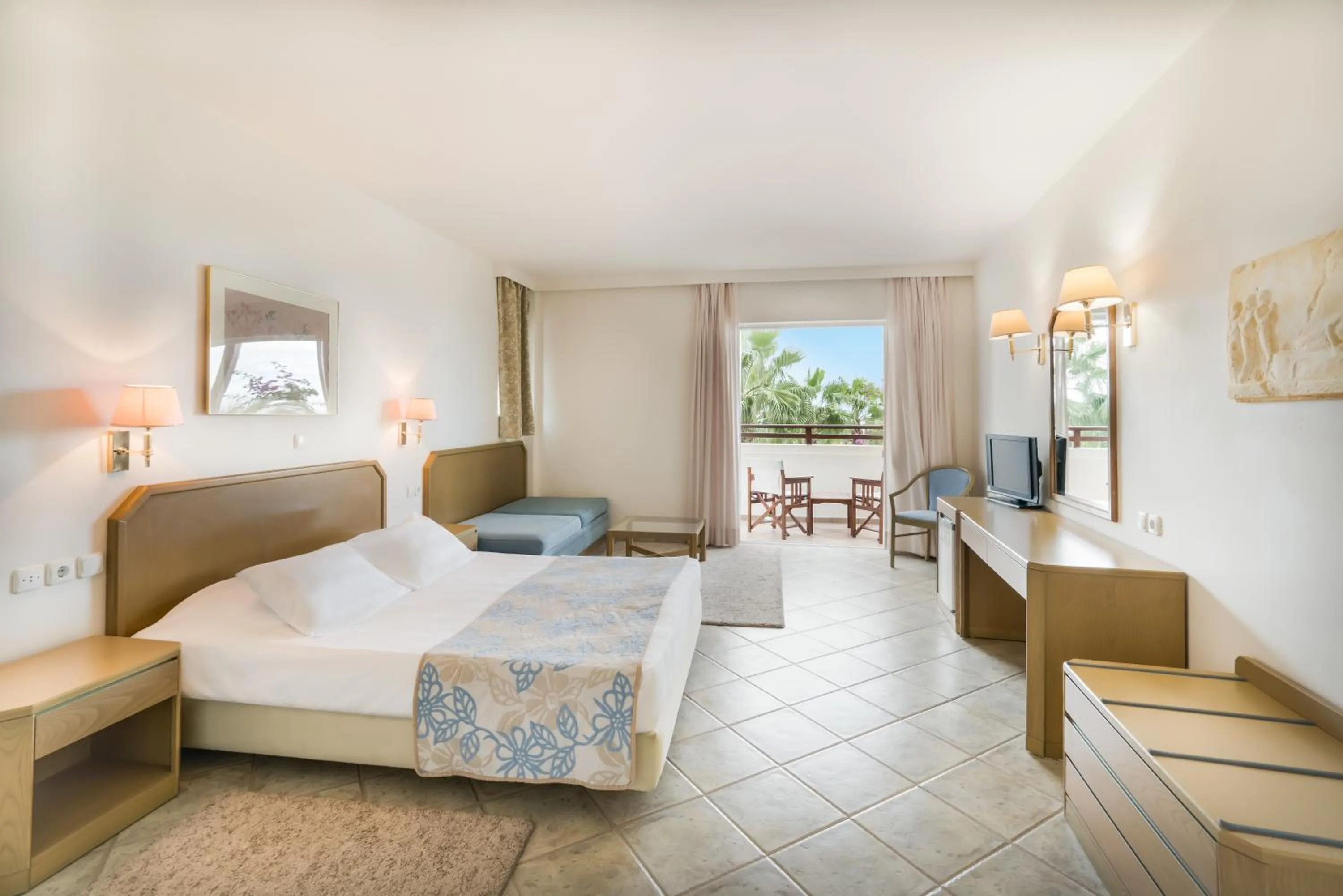 Bedroom, Bed in Iberostar Waves Creta Panorama & Mare