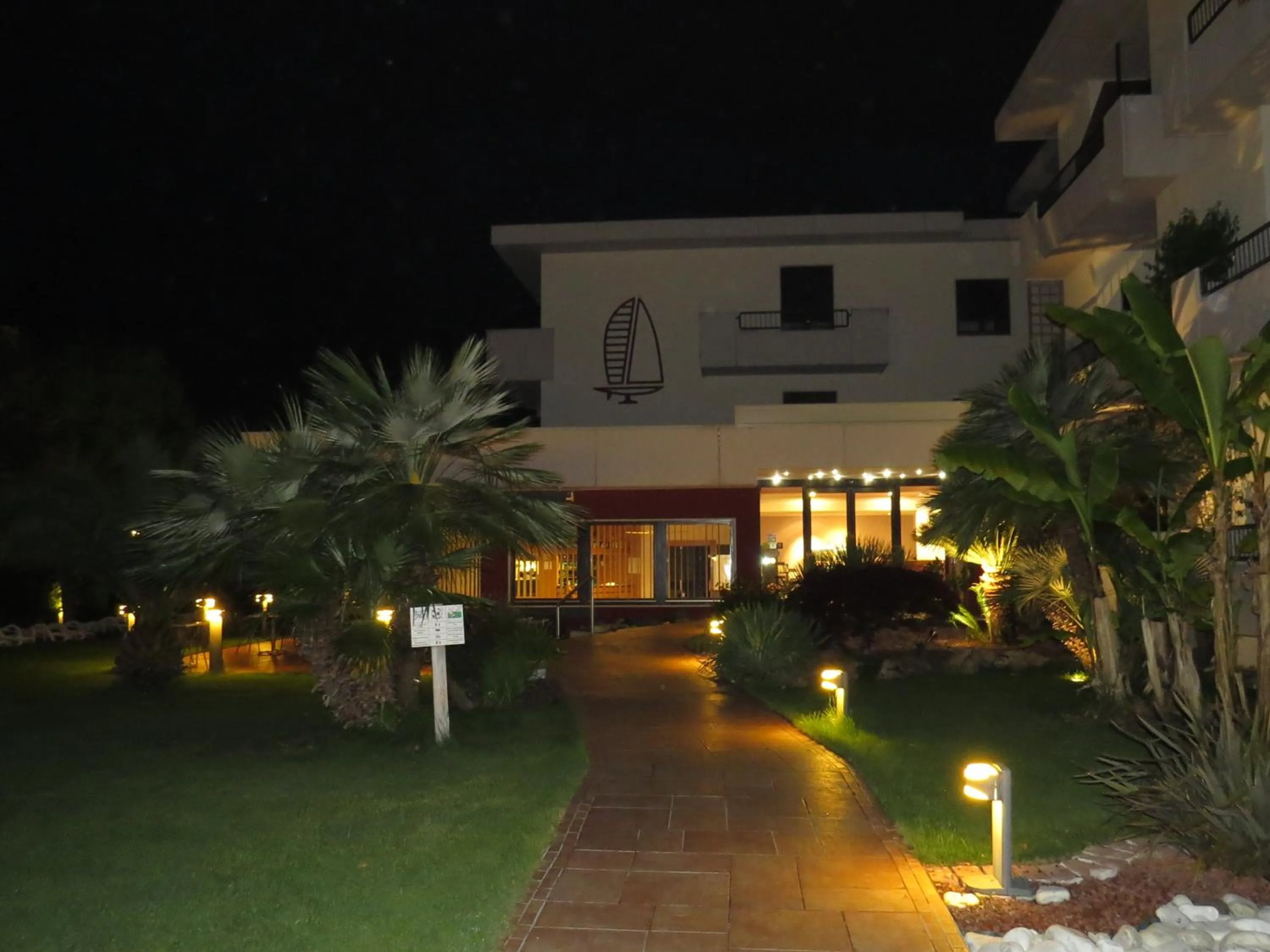 Facade/entrance in Hotel Villa Claudia