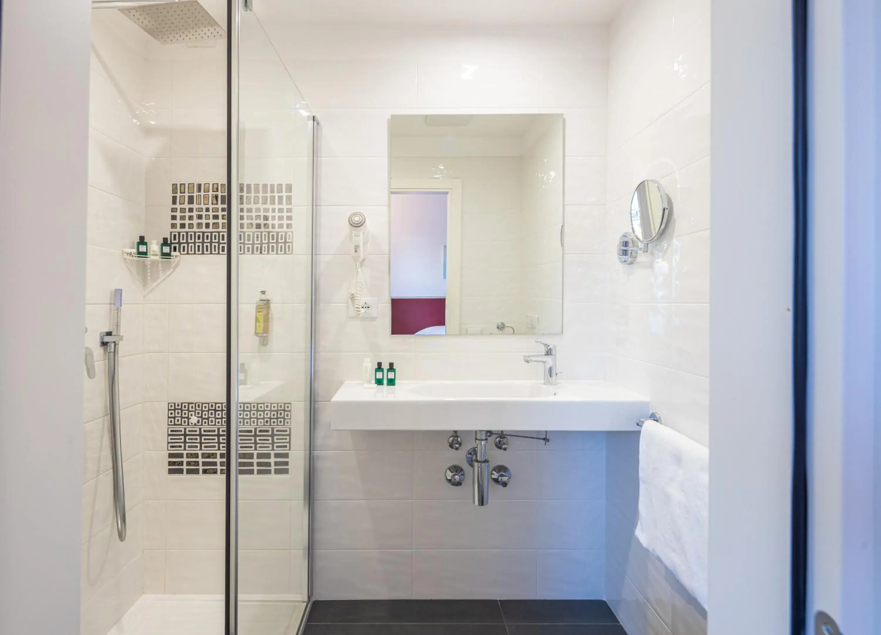 Superior Double or Twin Room with Pool View in Hotel Villa Claudia Superior Double or Twin Room with Pool View in Hotel Villa Claudia