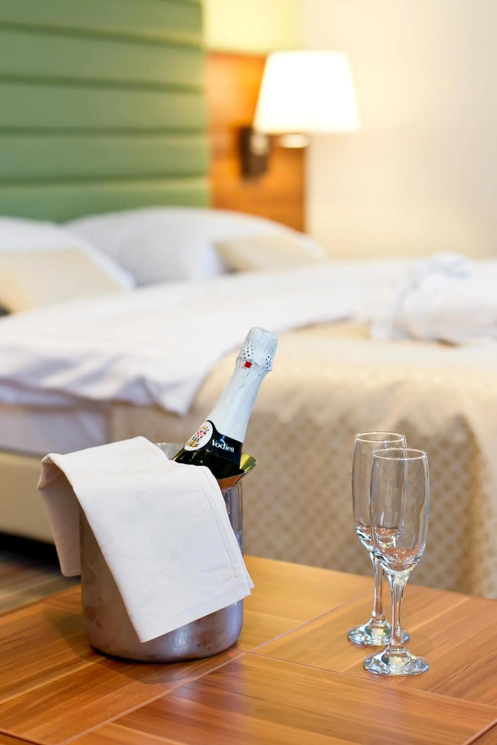 Drinks, Bed in Hotel Sport