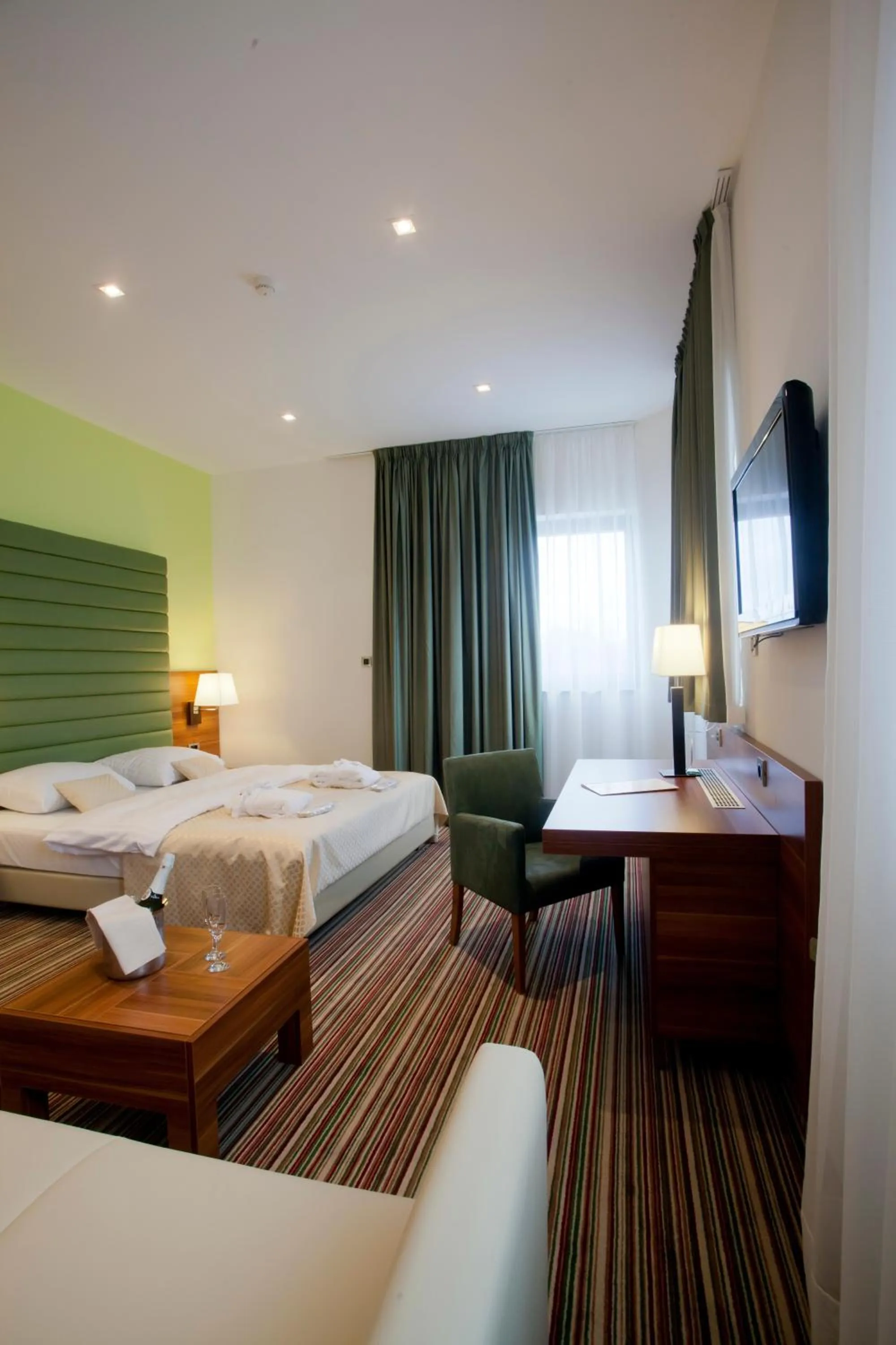 Photo of the whole room, Bed in Hotel Sport