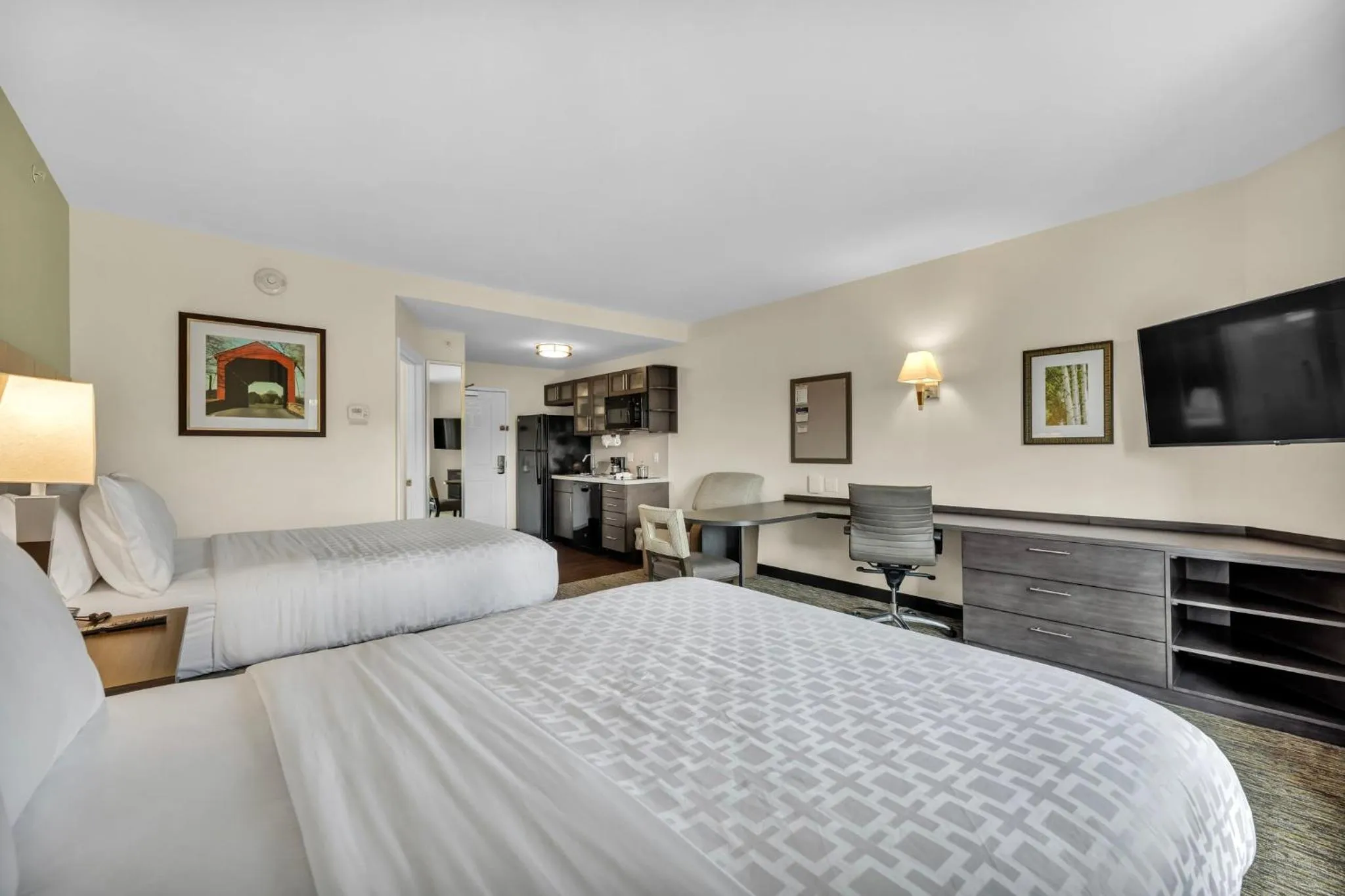 Photo of the whole room, Bed in Candlewood Suites - Dumfries - Quantico by IHG