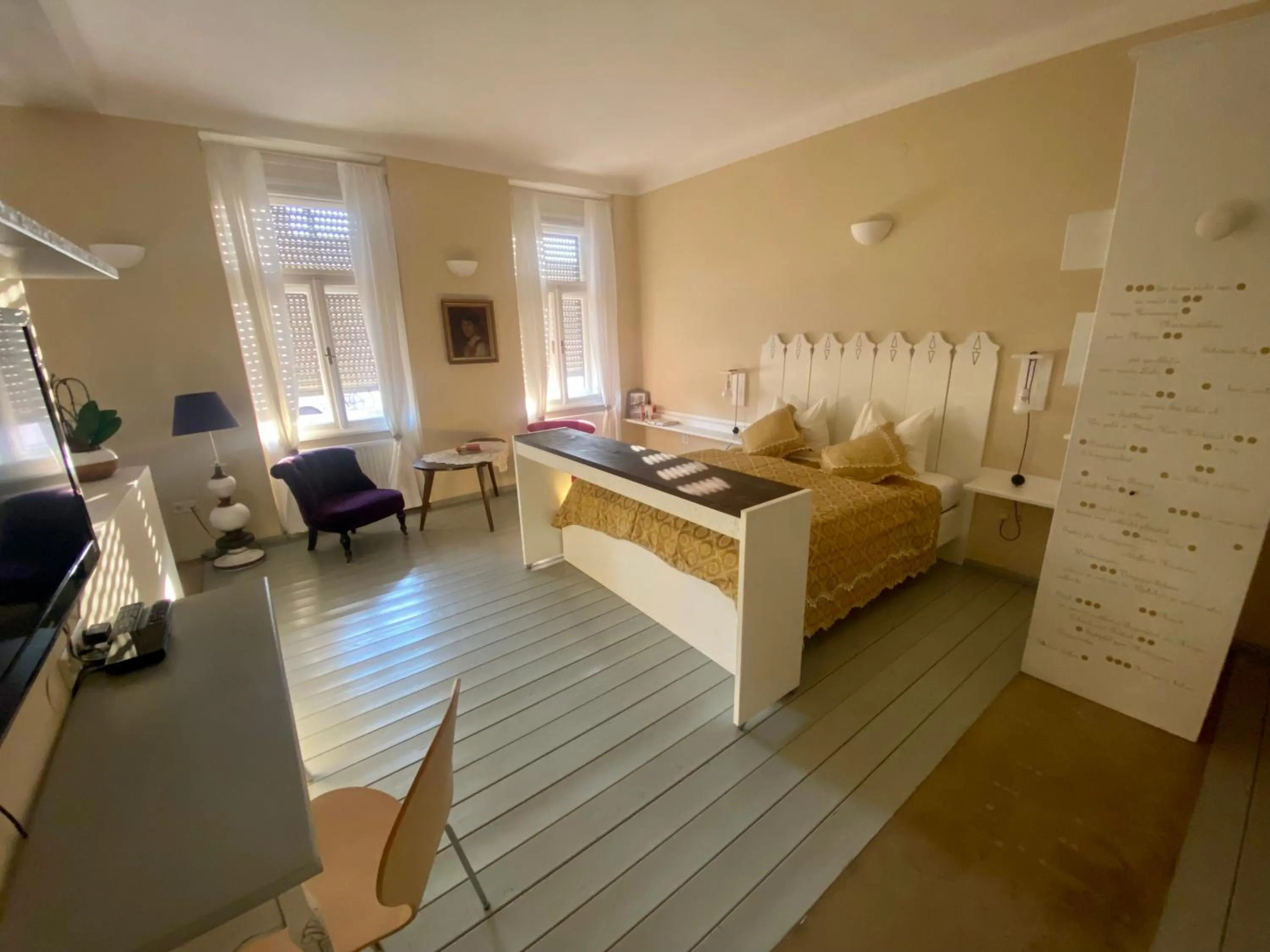 TV and multimedia, Bed in Altstadthaus Cityappartements