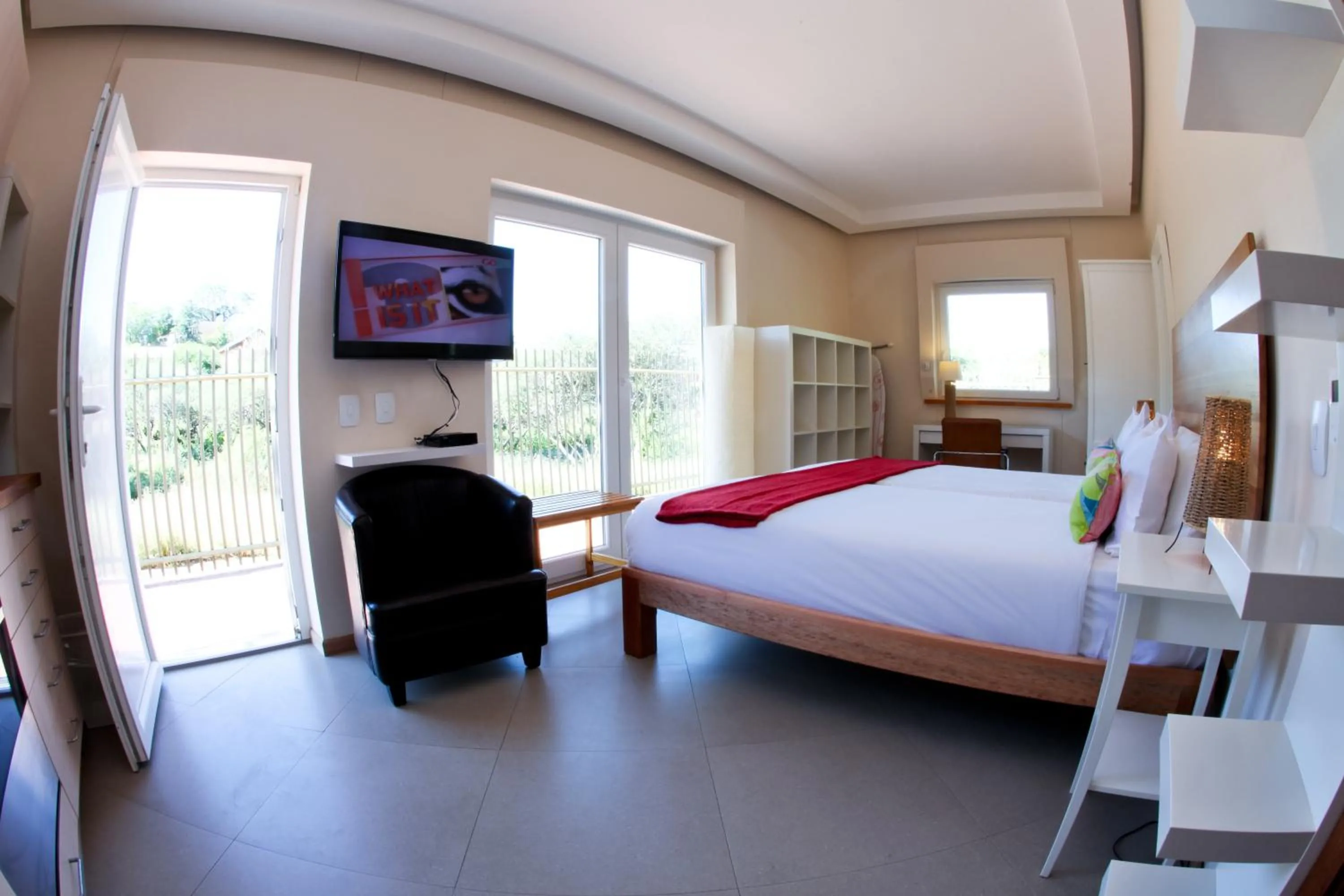 Day, Bed in Roof of Africa Hotel